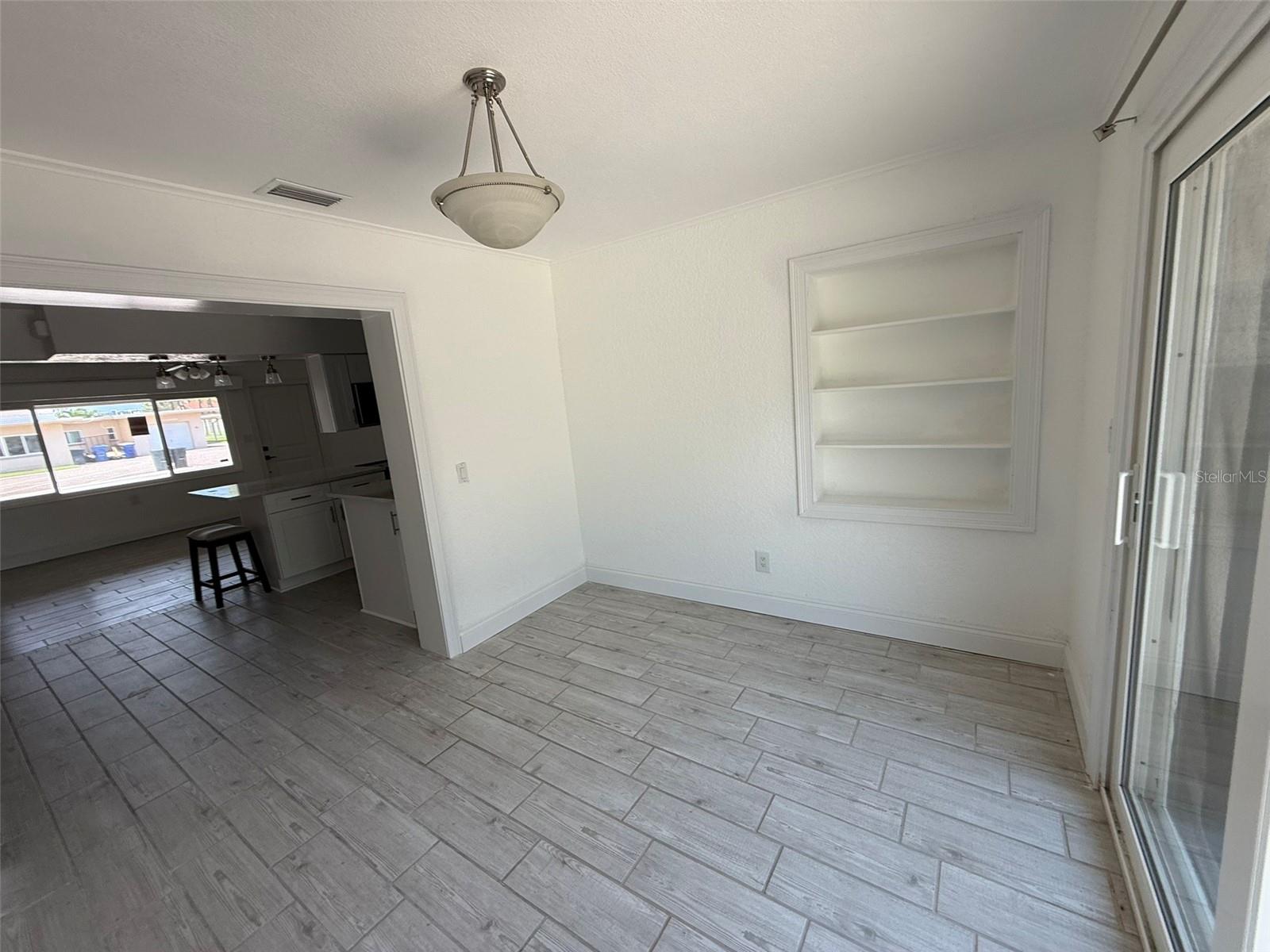 Image 10 of 14 For 460 82nd Avenue