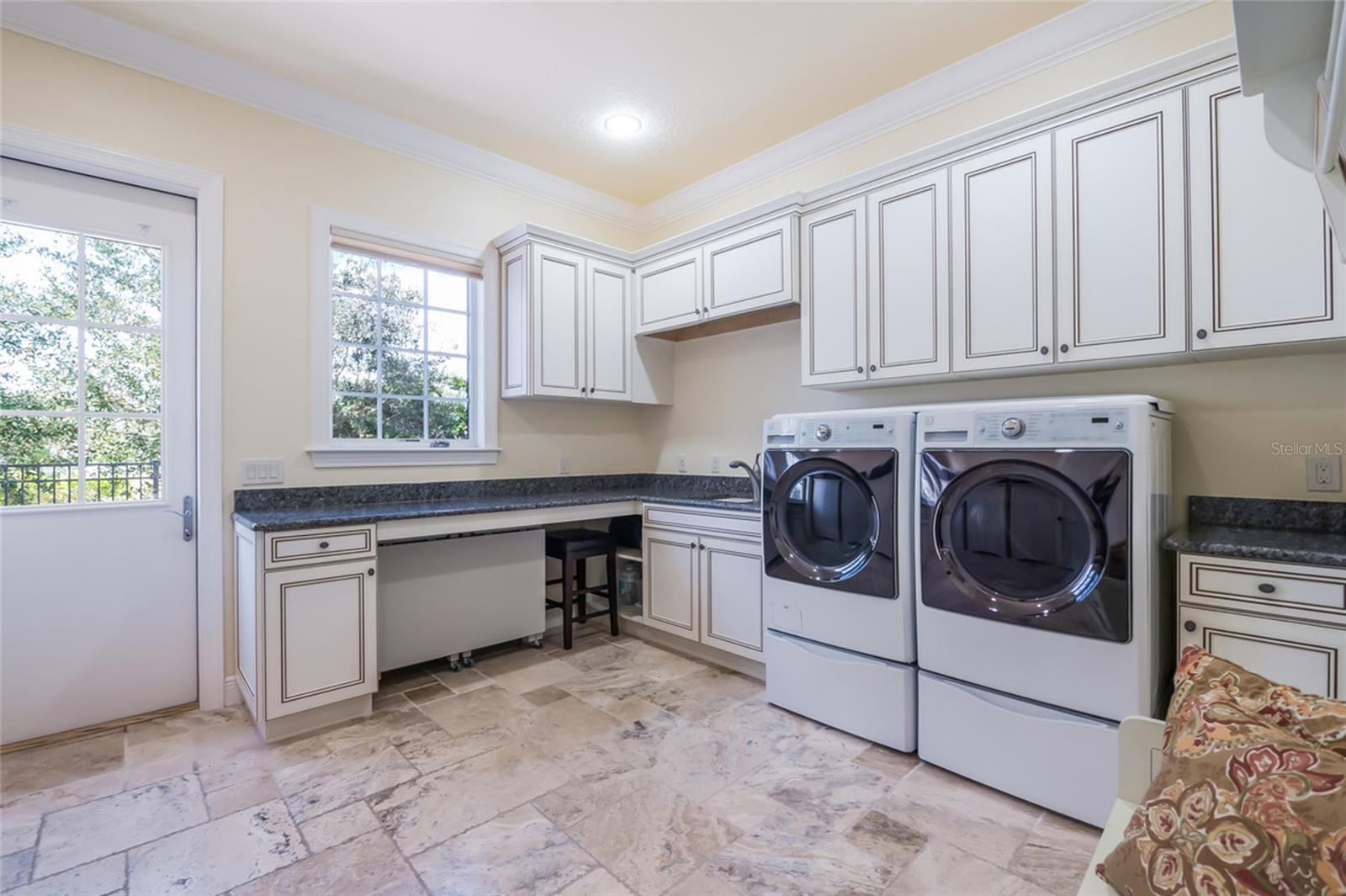 Image 82 of 91 For 8249 Pavia Way