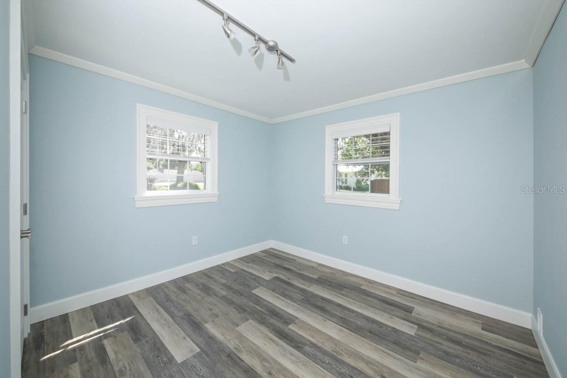 Image 20 of 31 For 1000 Gantt Avenue