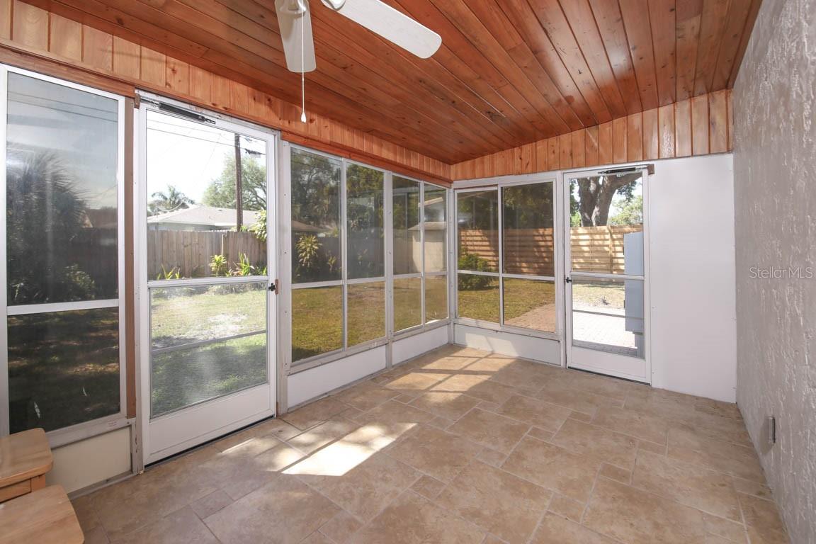 Image 21 of 31 For 1000 Gantt Avenue