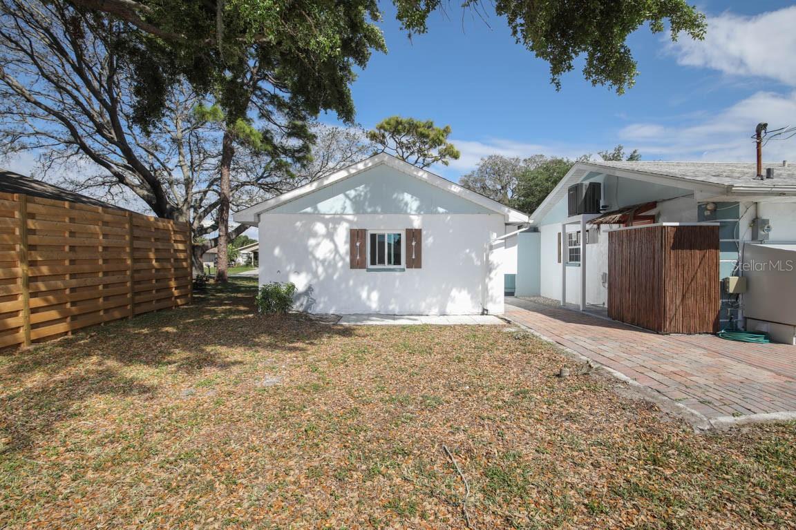 Image 27 of 31 For 1000 Gantt Avenue