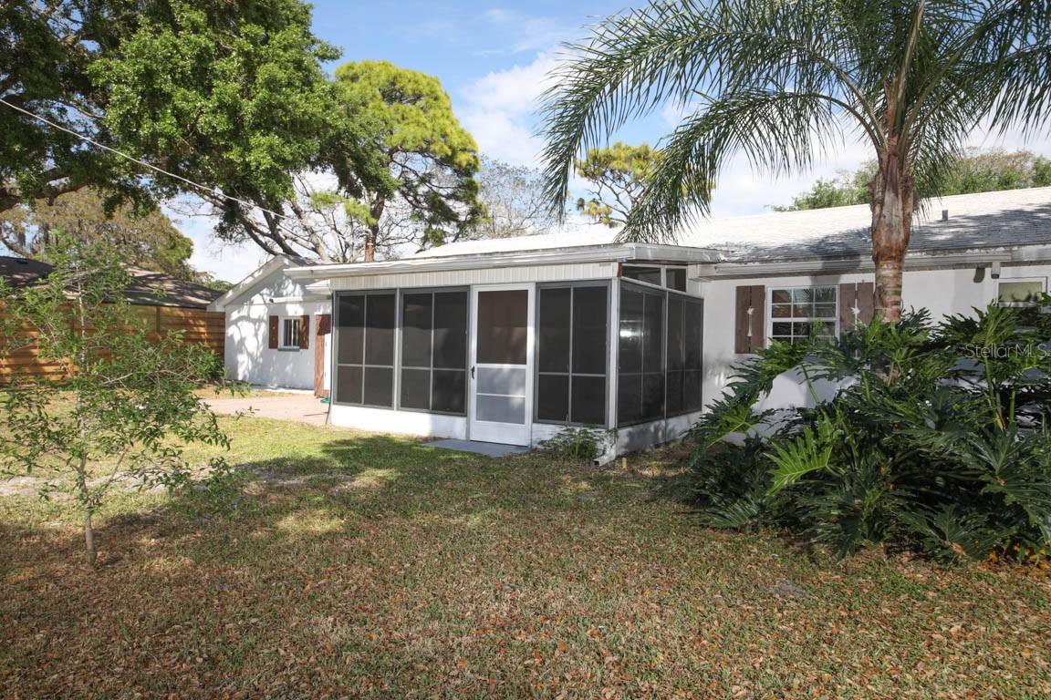 Image 29 of 31 For 1000 Gantt Avenue