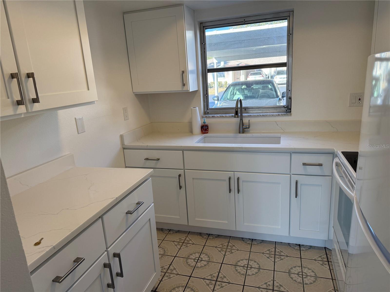 Image 3 of 29 For 2826 Swifton Drive 114