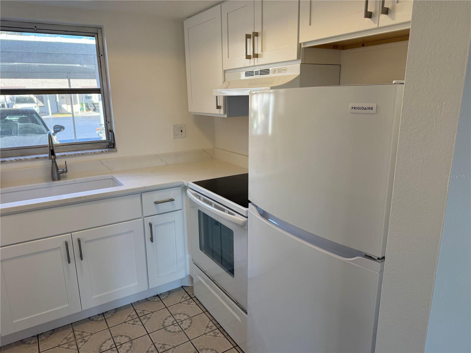 Image 4 of 29 For 2826 Swifton Drive 114