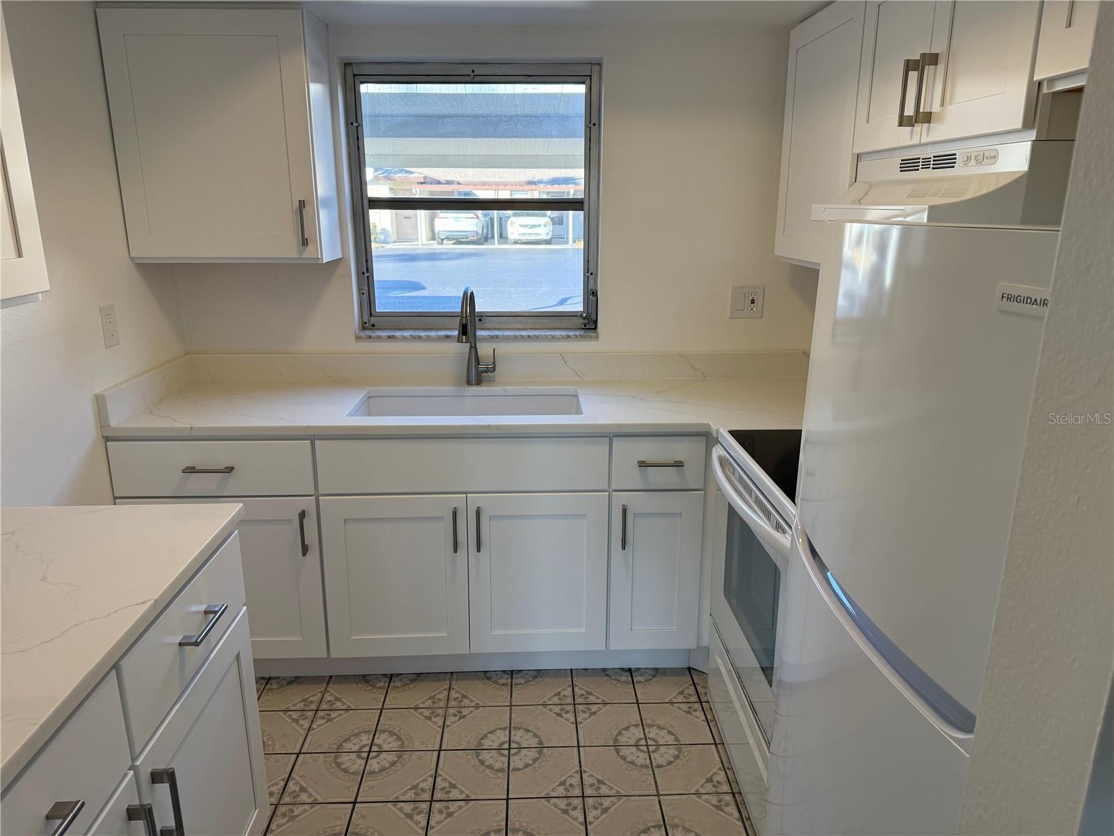 Image 7 of 29 For 2826 Swifton Drive 114