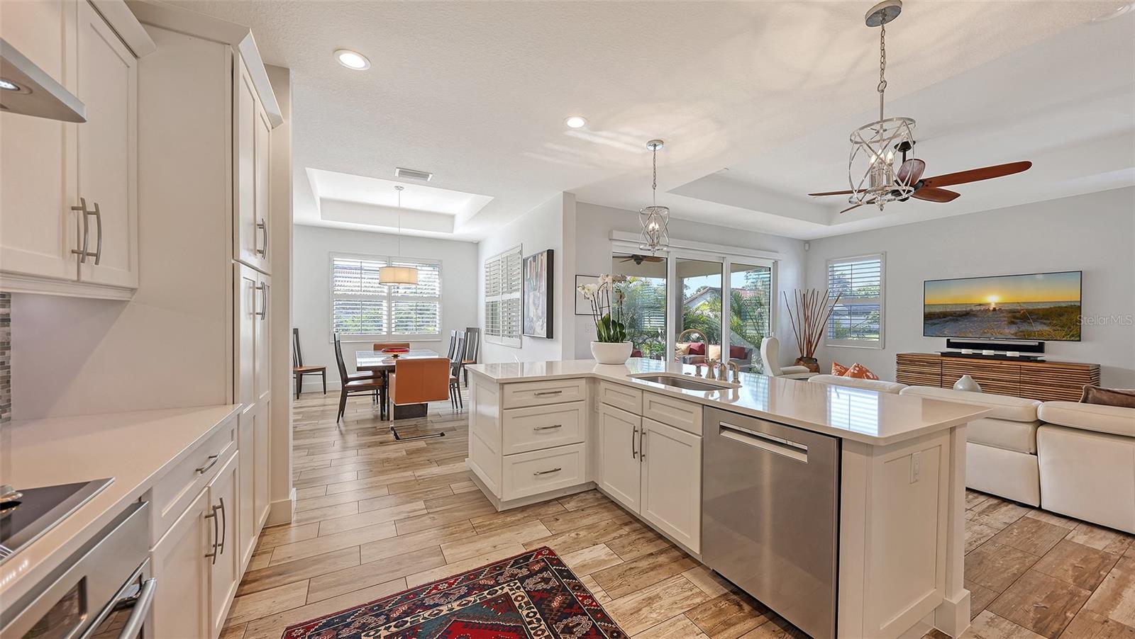 Listing photo id 13 for 4756 Ringwood Meadow