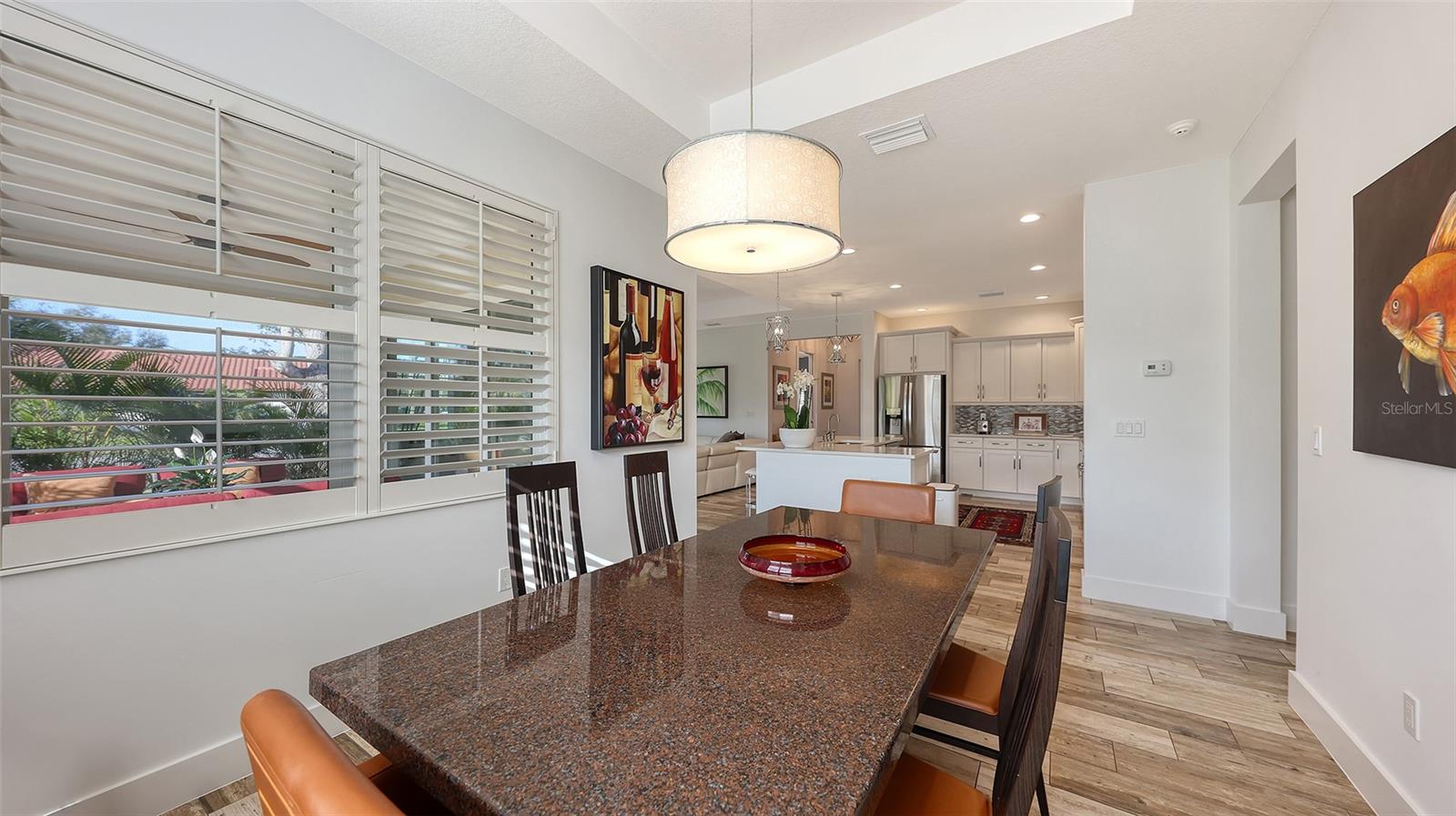 Listing photo id 16 for 4756 Ringwood Meadow