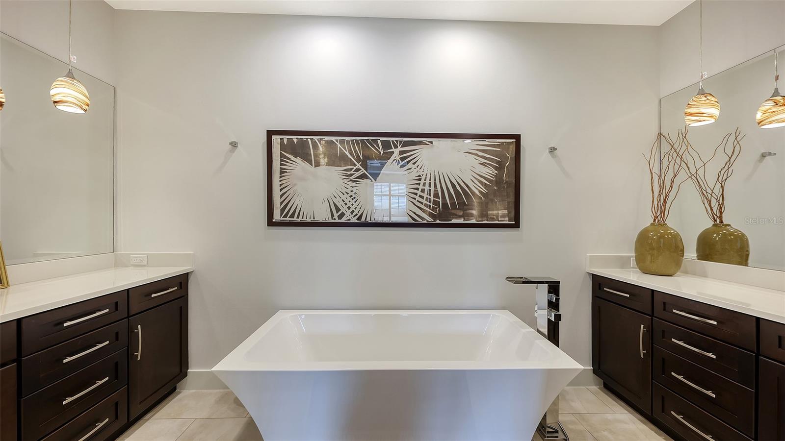 Listing photo id 21 for 4756 Ringwood Meadow