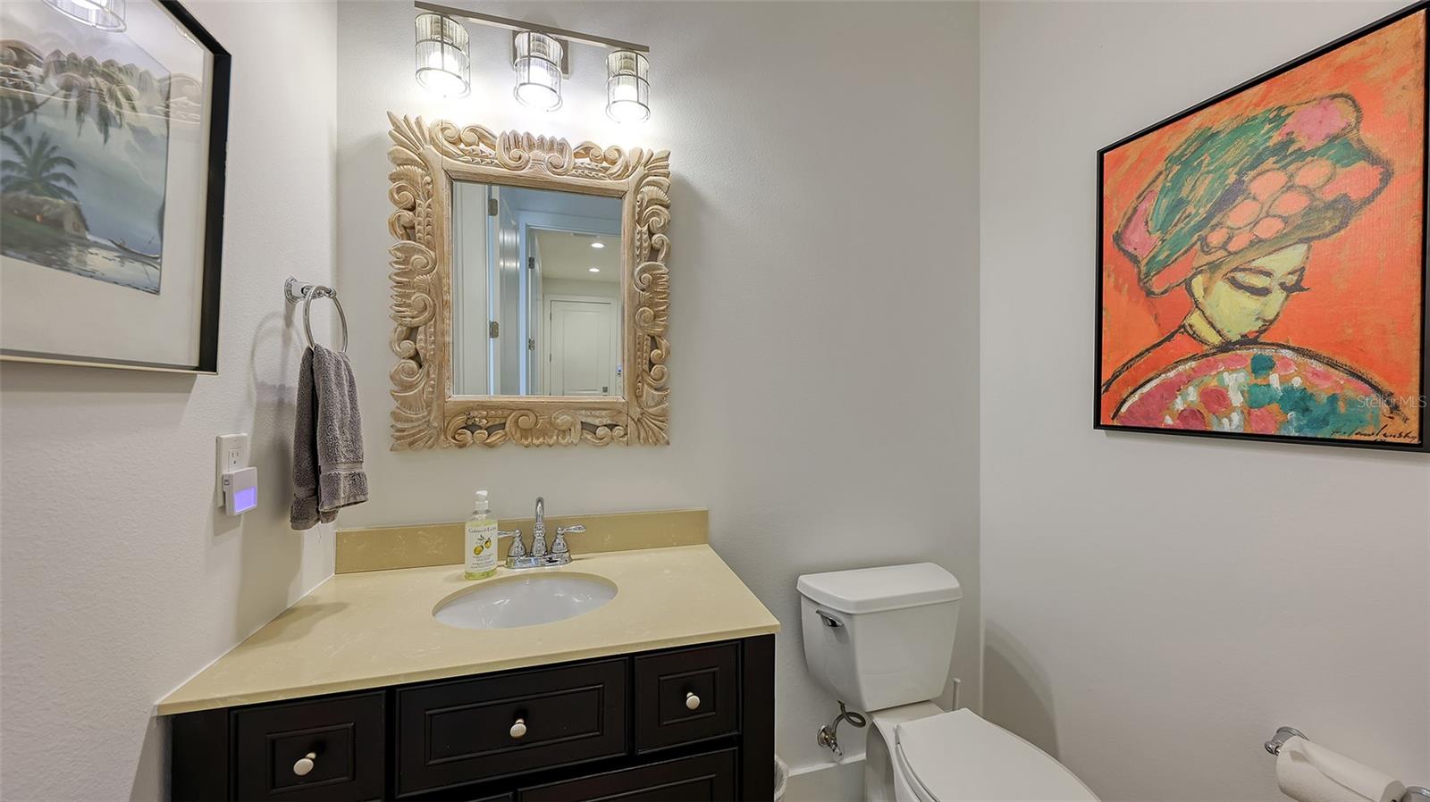 Listing photo id 33 for 4756 Ringwood Meadow