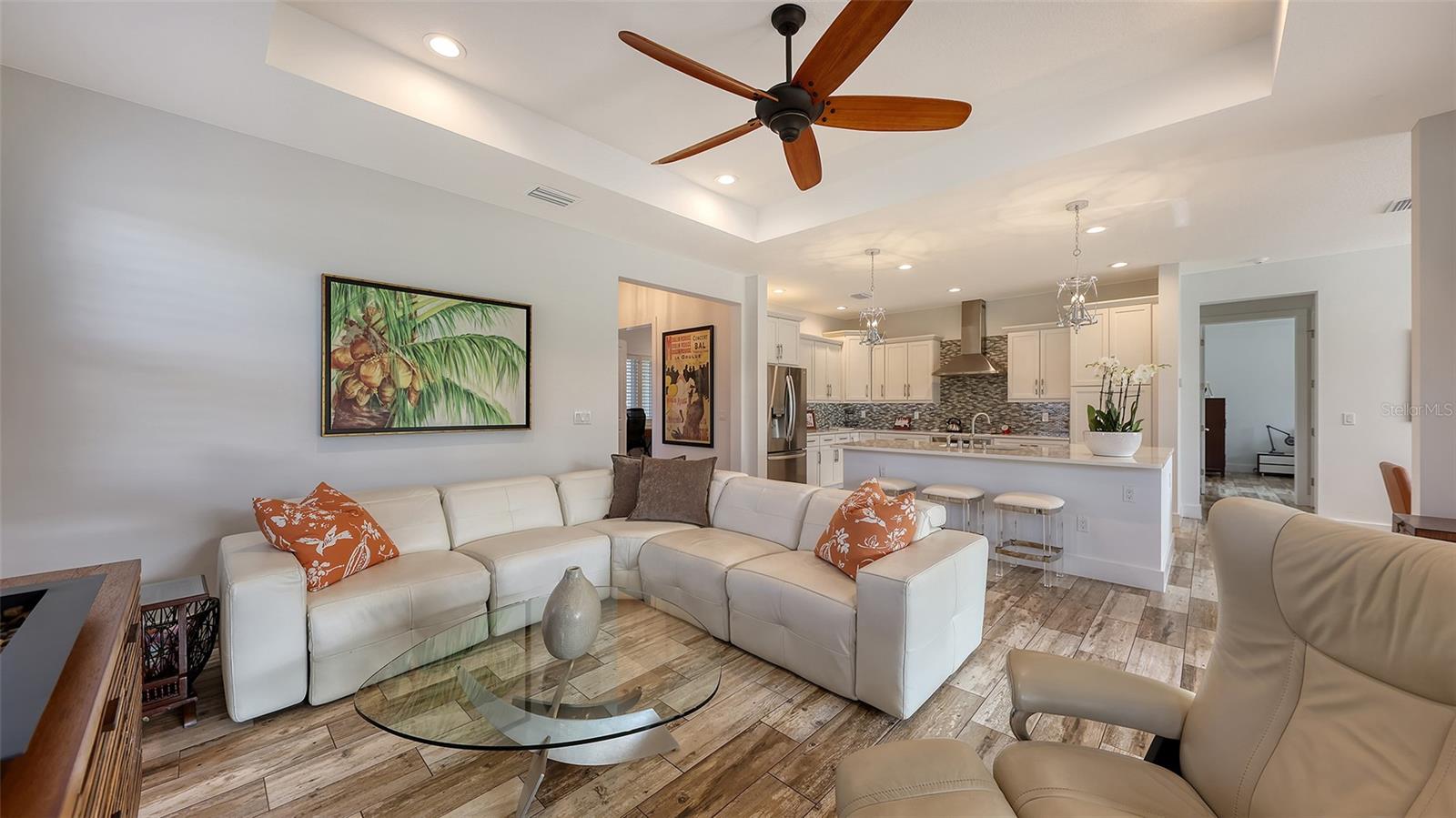 Listing photo id 4 for 4756 Ringwood Meadow