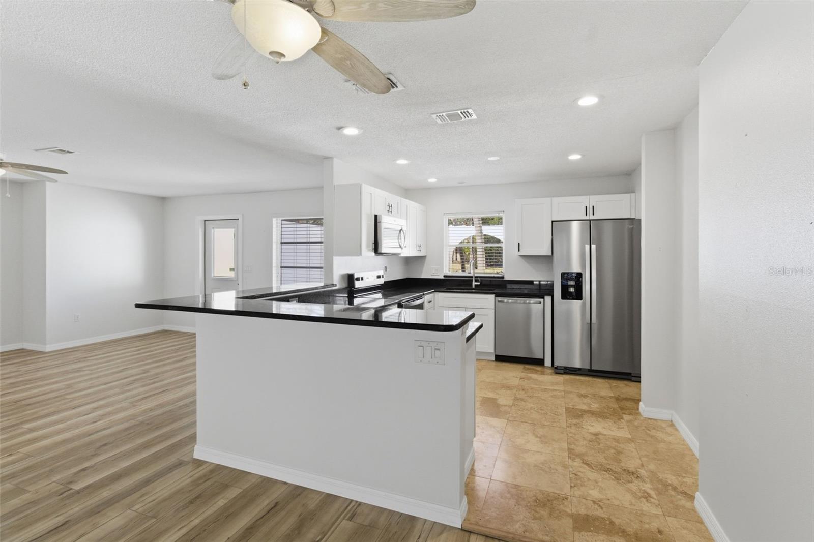 Image 13 of 33 For 5223 Shadow Lawn Drive