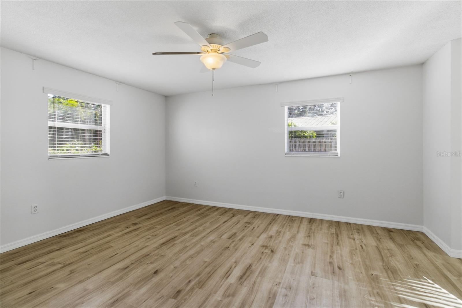 Image 15 of 33 For 5223 Shadow Lawn Drive