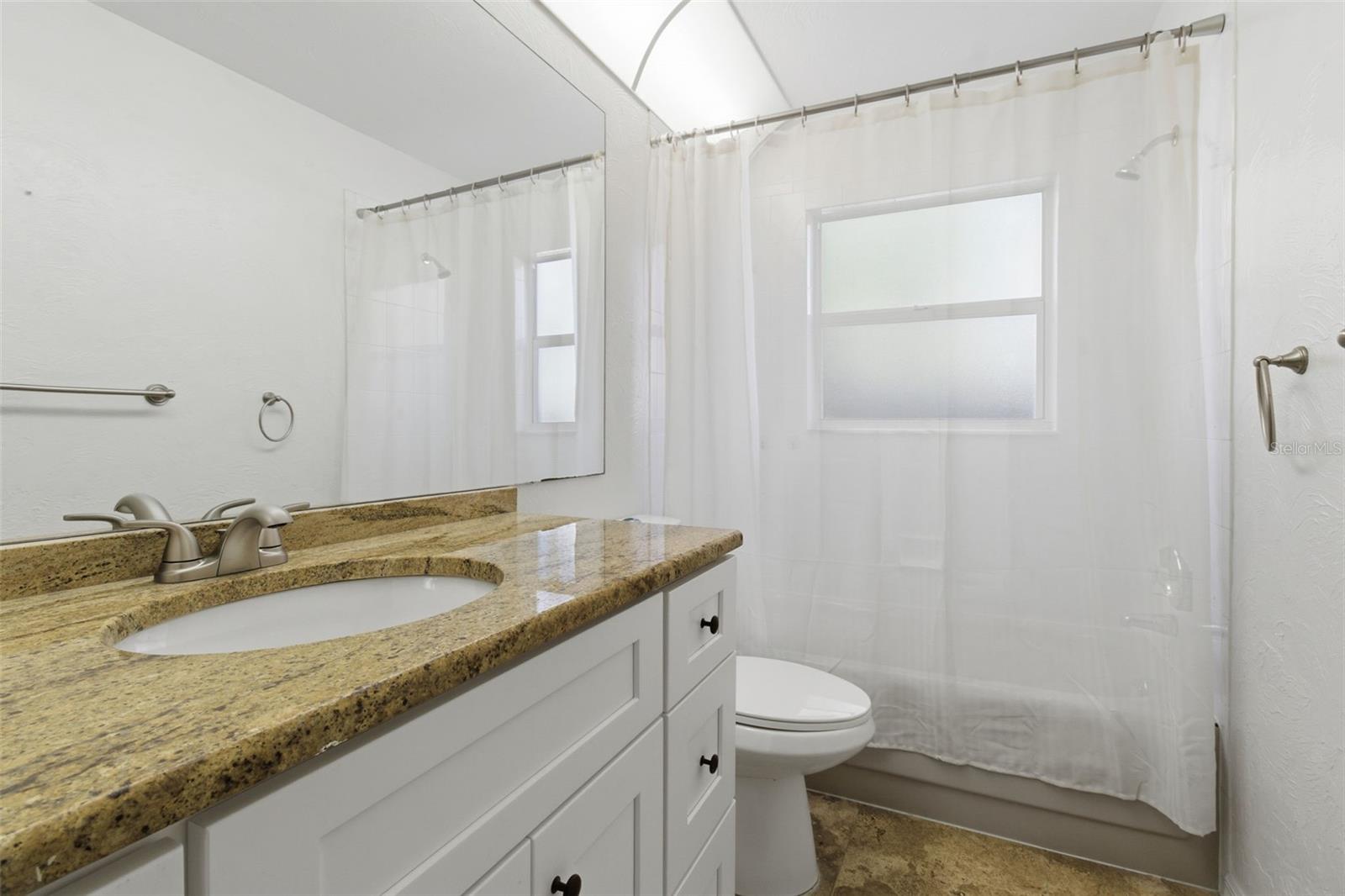 Image 20 of 33 For 5223 Shadow Lawn Drive