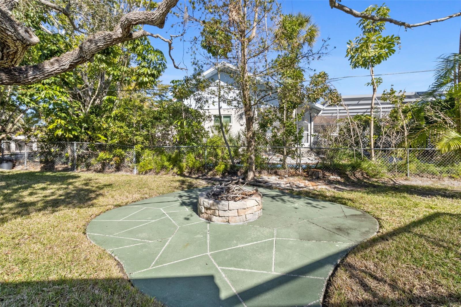 Image 30 of 33 For 5223 Shadow Lawn Drive