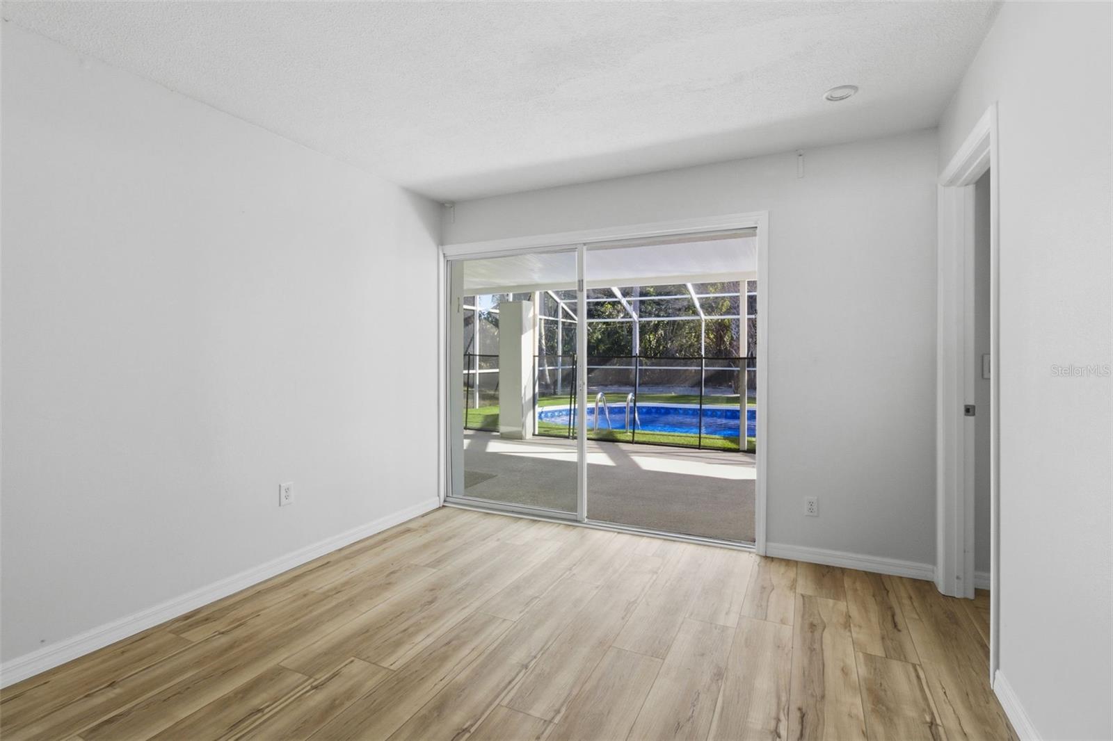 Image 5 of 33 For 5223 Shadow Lawn Drive