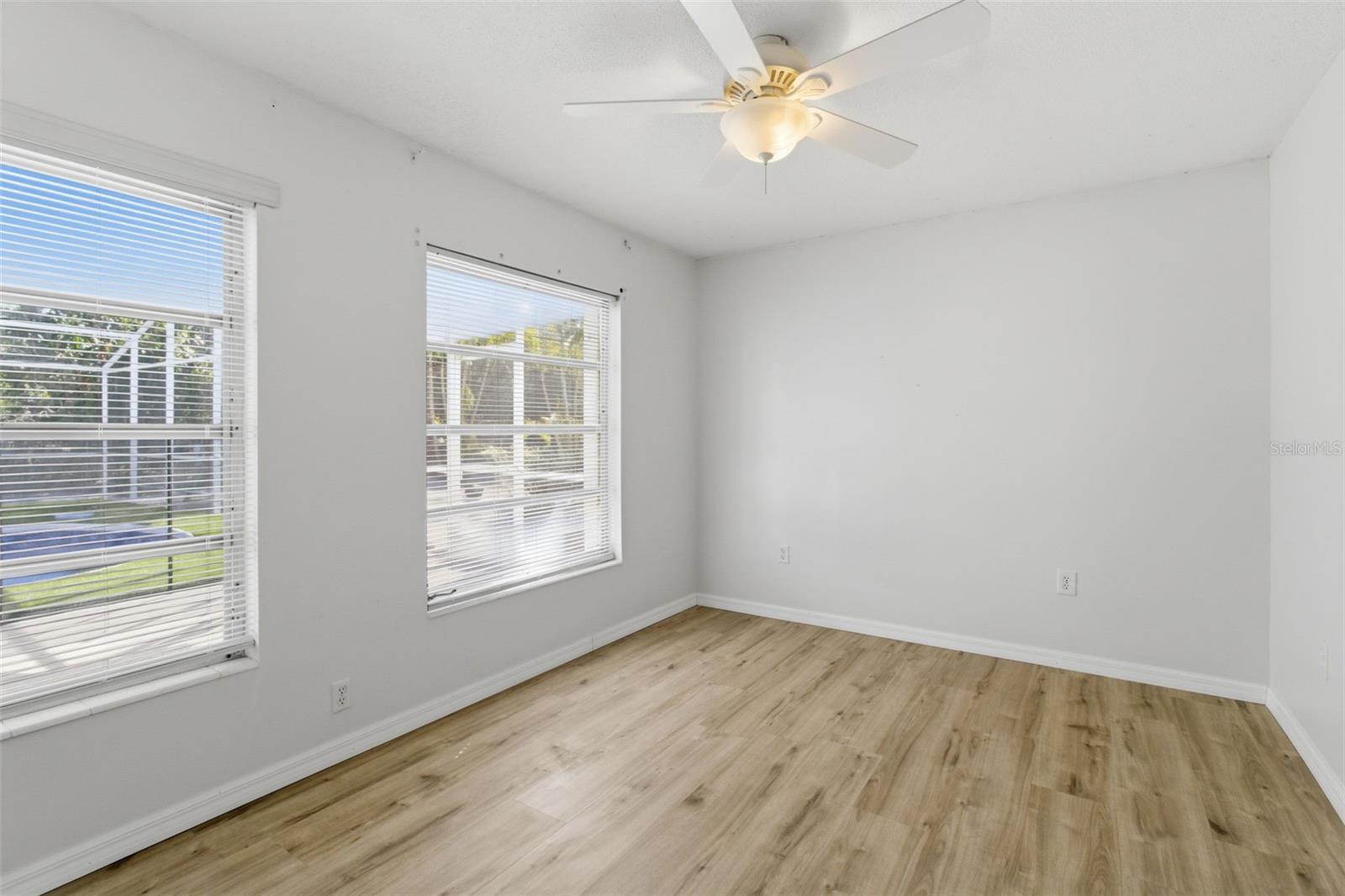 Image 9 of 33 For 5223 Shadow Lawn Drive