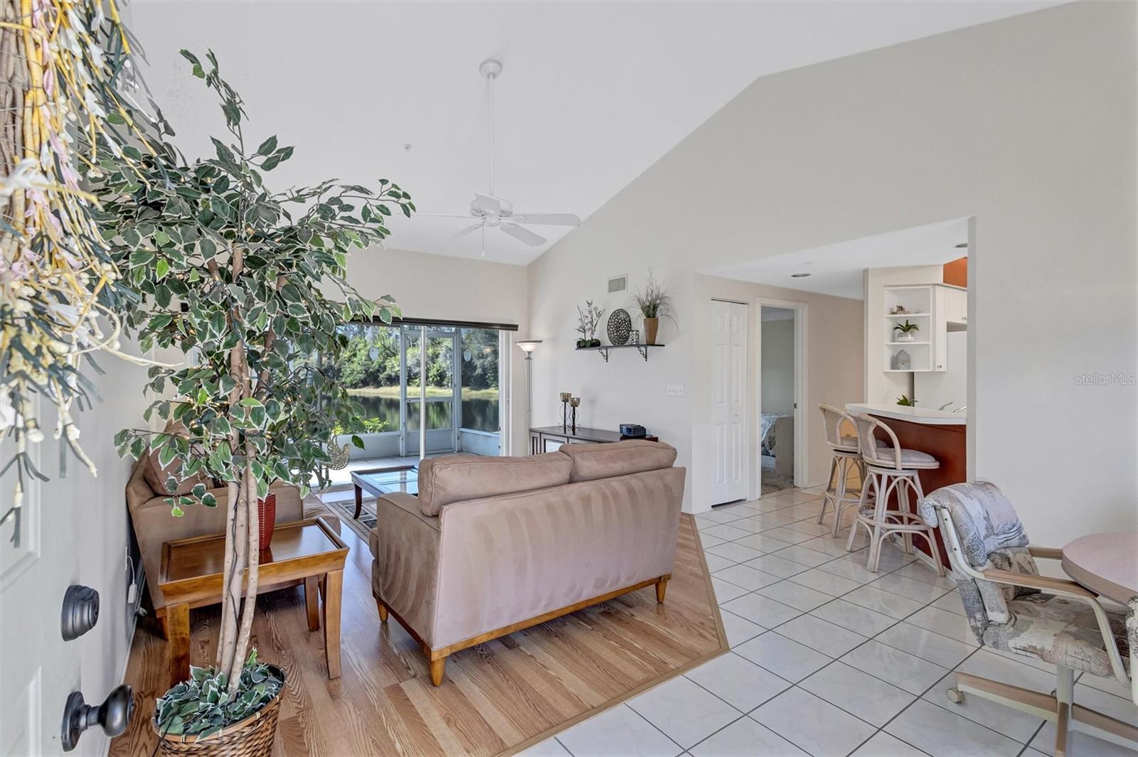 Image 14 of 69 For 5430 Fair Oaks Street 5430