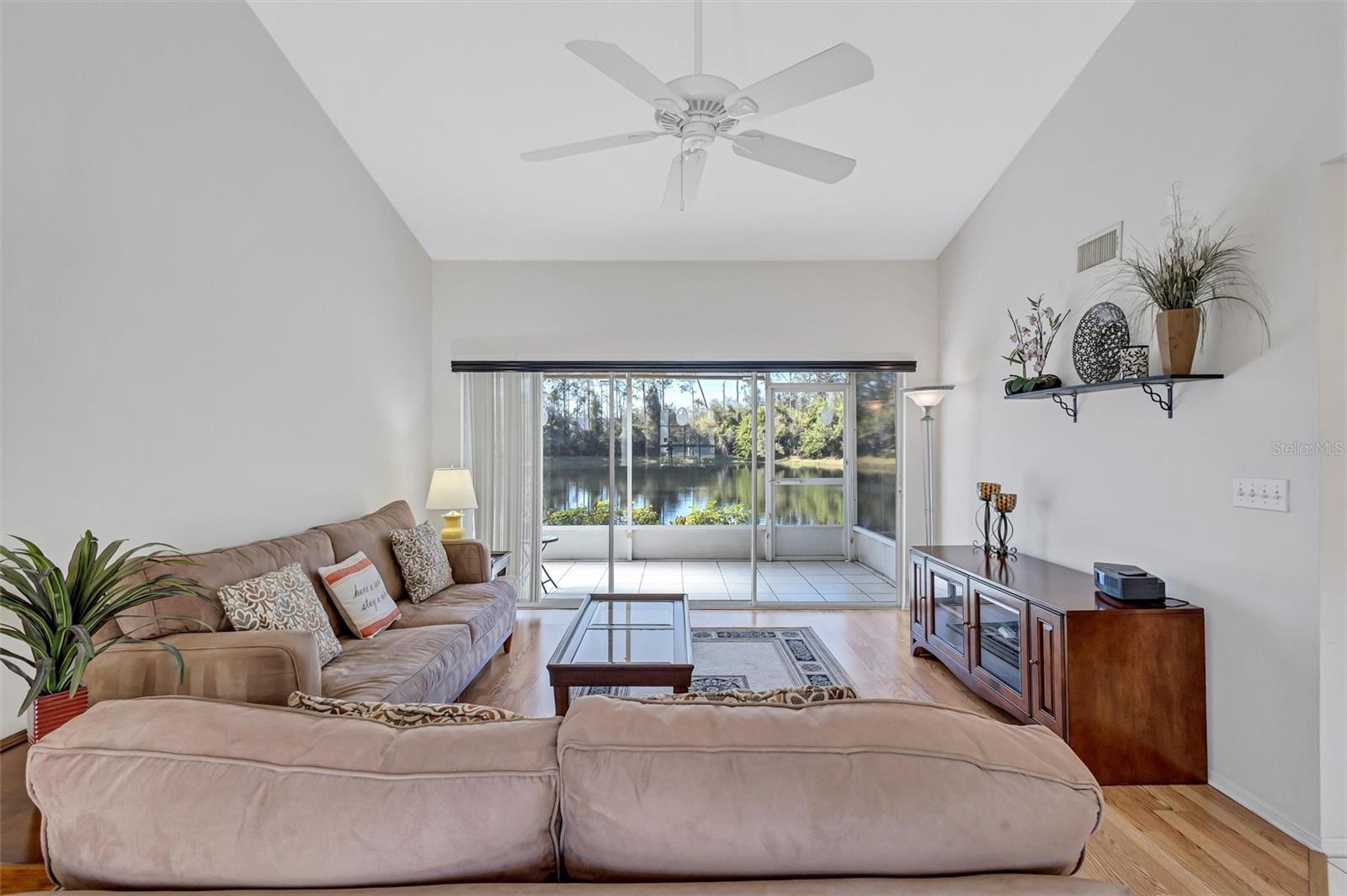 Image 16 of 69 For 5430 Fair Oaks Street 5430