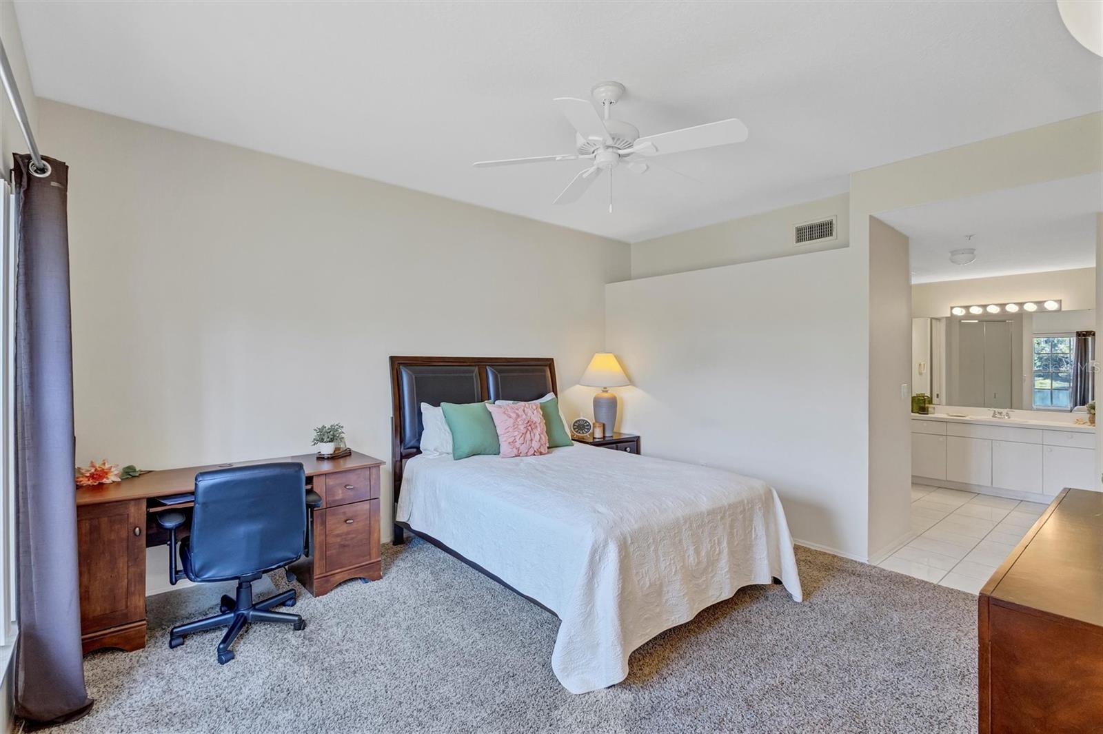 Image 36 of 69 For 5430 Fair Oaks Street 5430