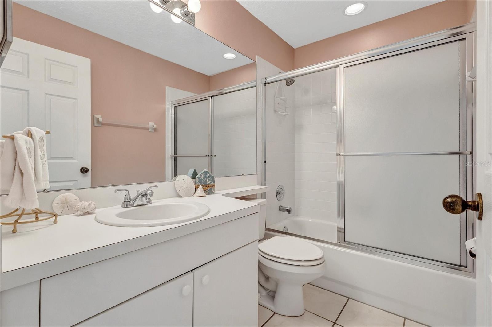 Image 42 of 69 For 5430 Fair Oaks Street 5430