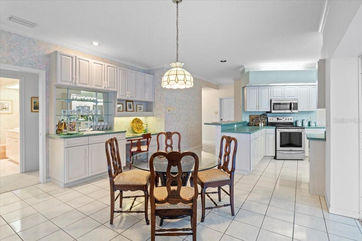 Image 21 of 99 For 3002 Wilderness Boulevard W