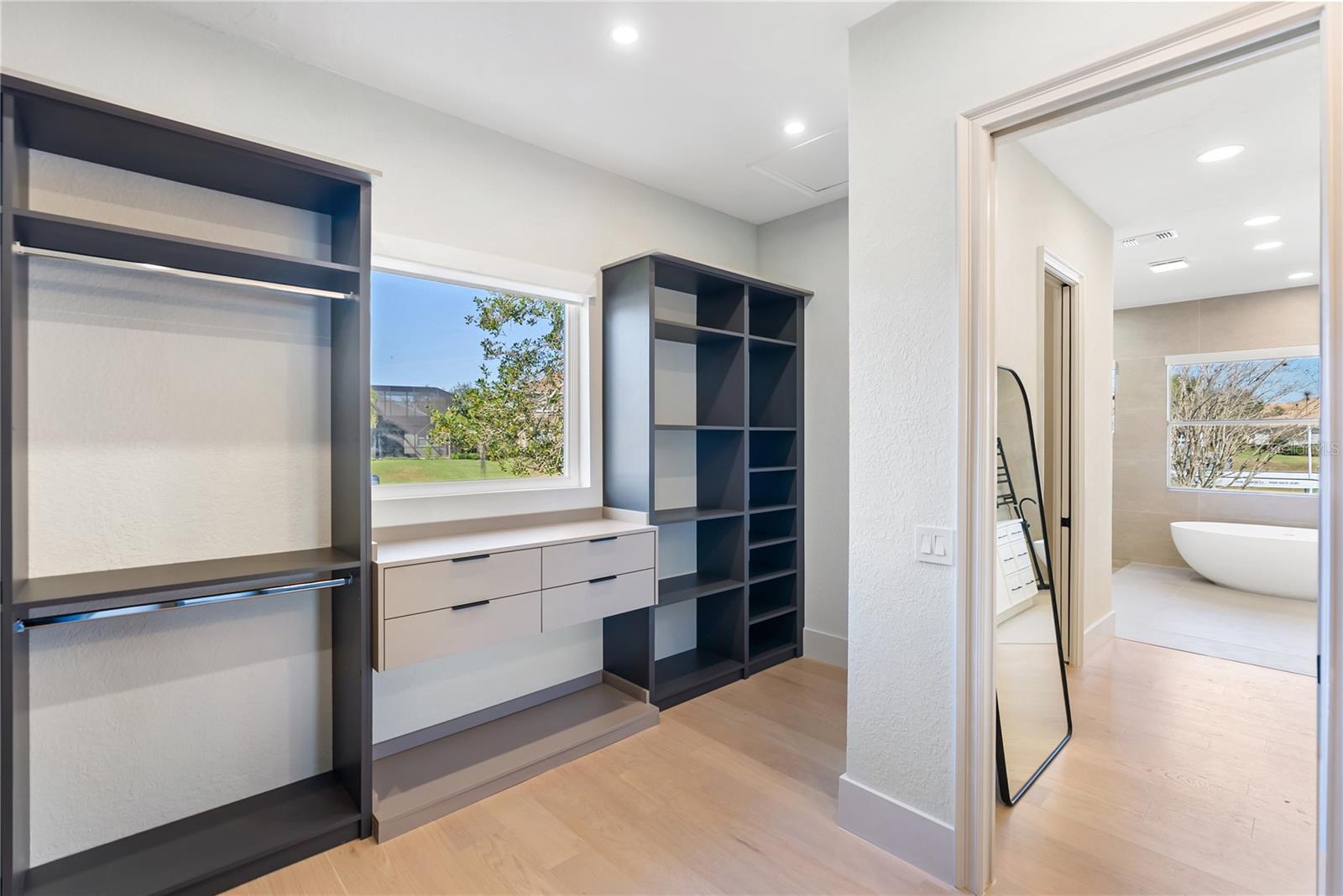 Image 17 of 41 For 11007 Big Bass Place