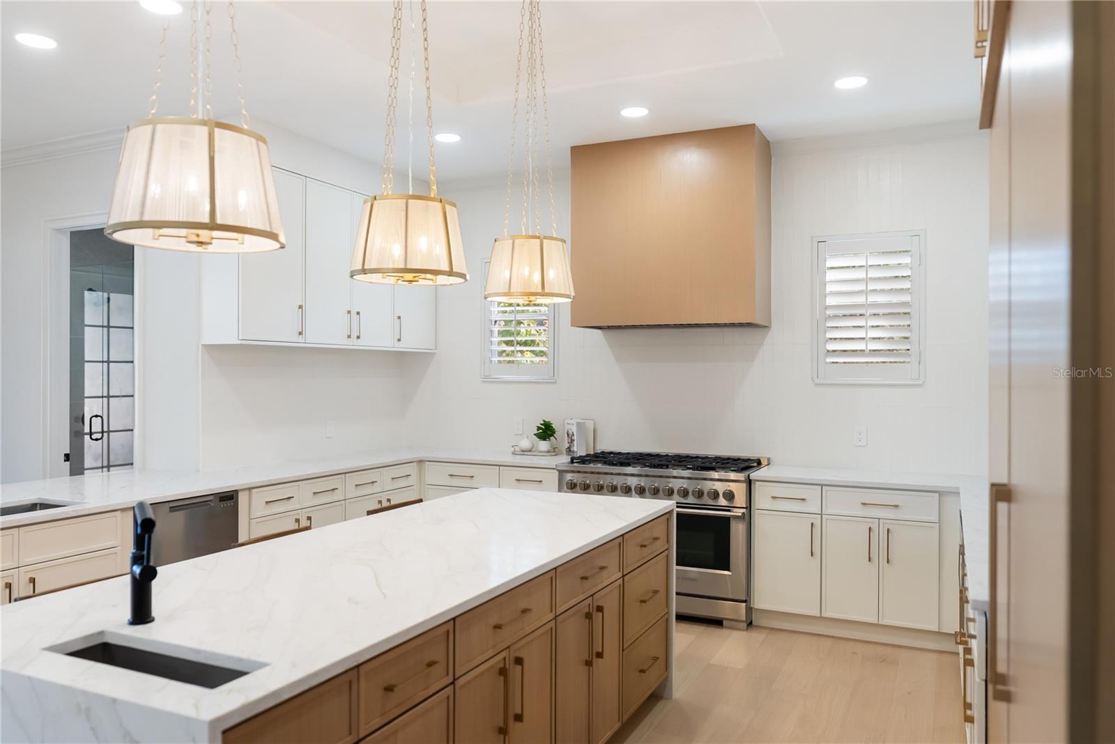 Image 7 of 41 For 11007 Big Bass Place