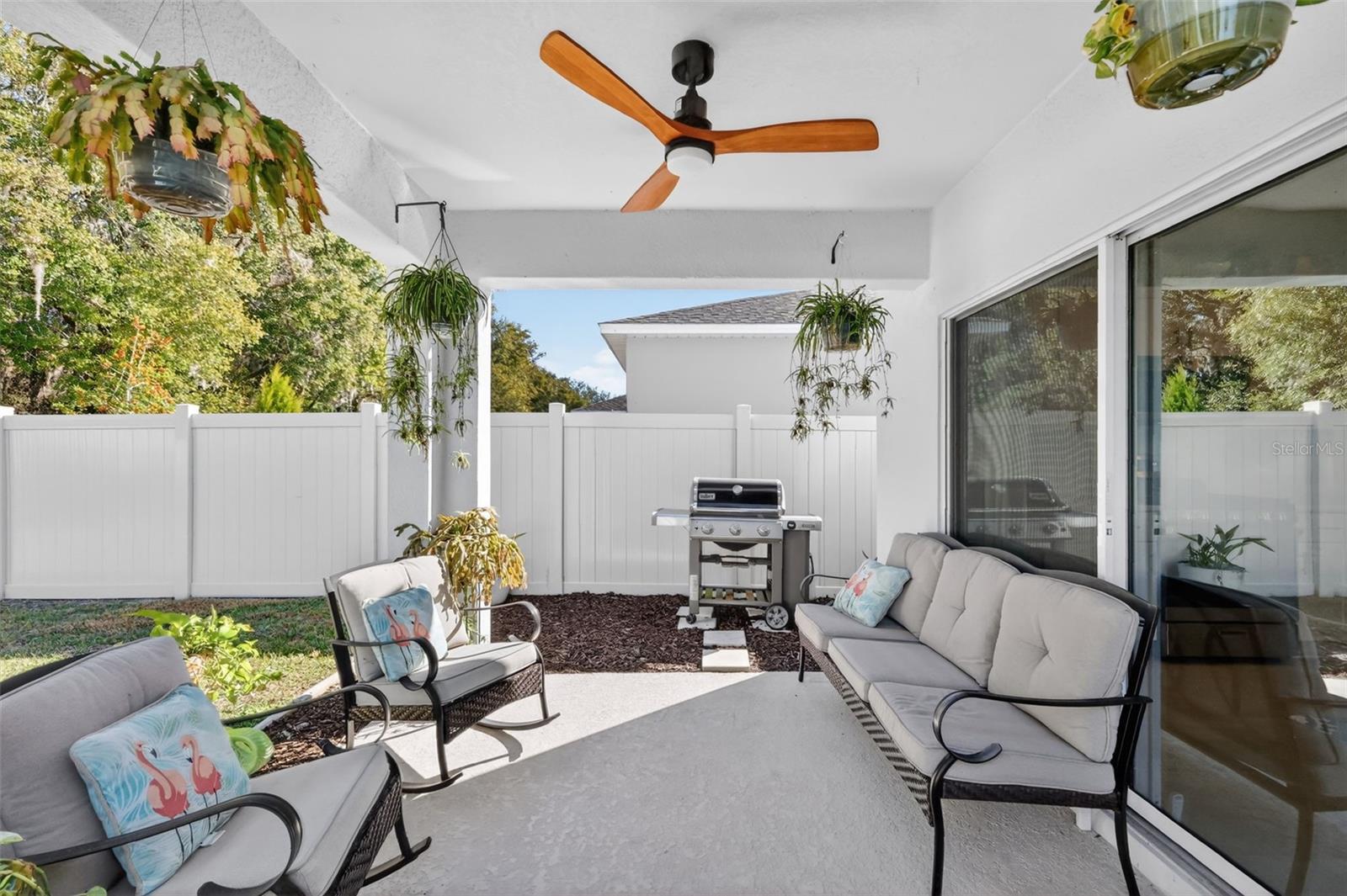 Image 31 of 40 For 33692 Sky Blossom Circle