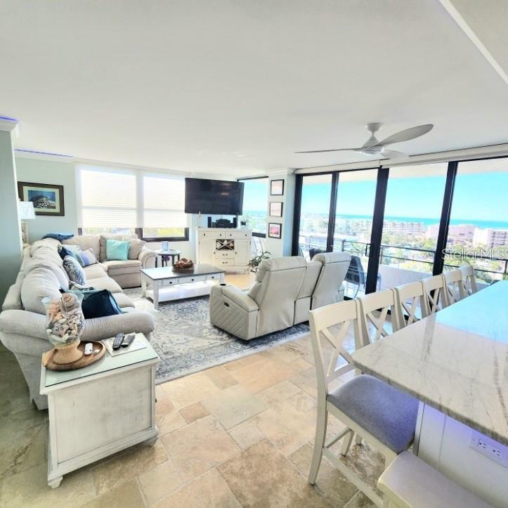 Image 30 of 55 For 6415 Midnight Pass Road 904