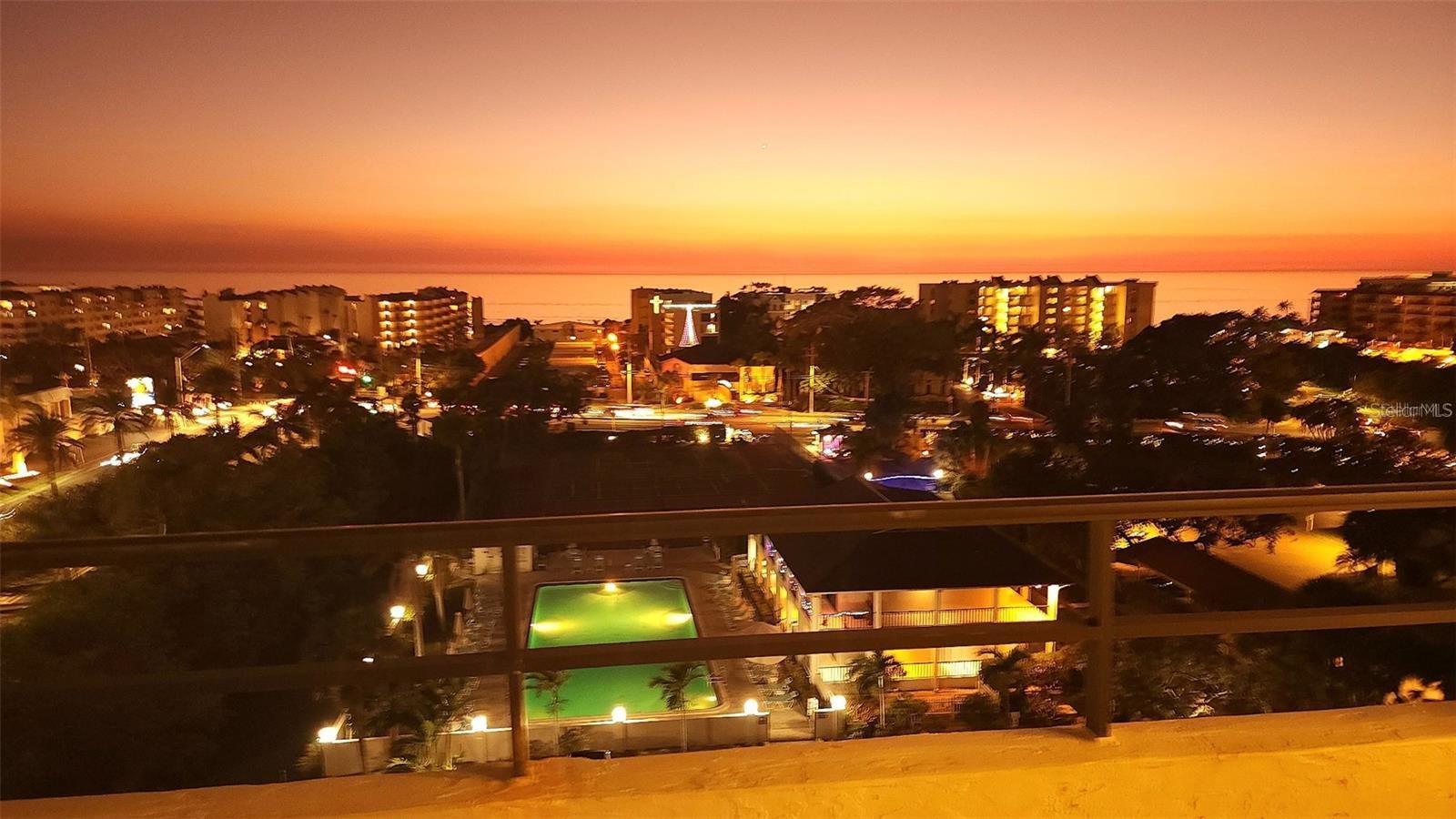 Image 46 of 55 For 6415 Midnight Pass Road 904