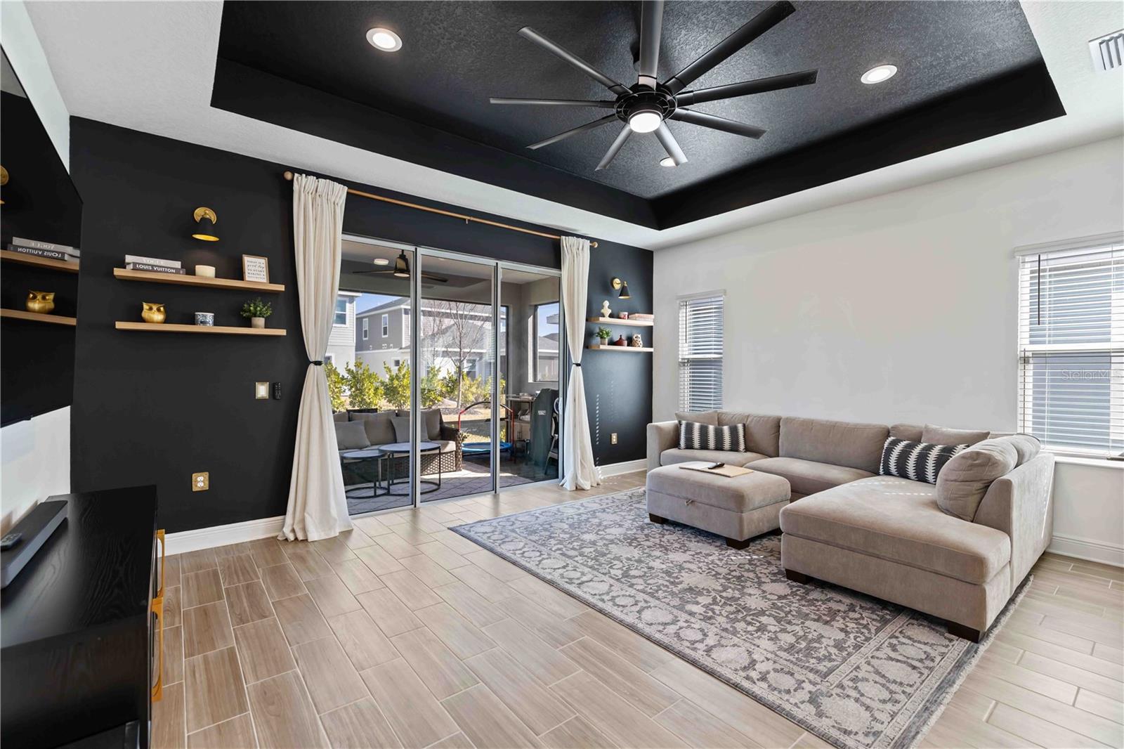 Image 14 of 71 For 10116 Cross River Trail