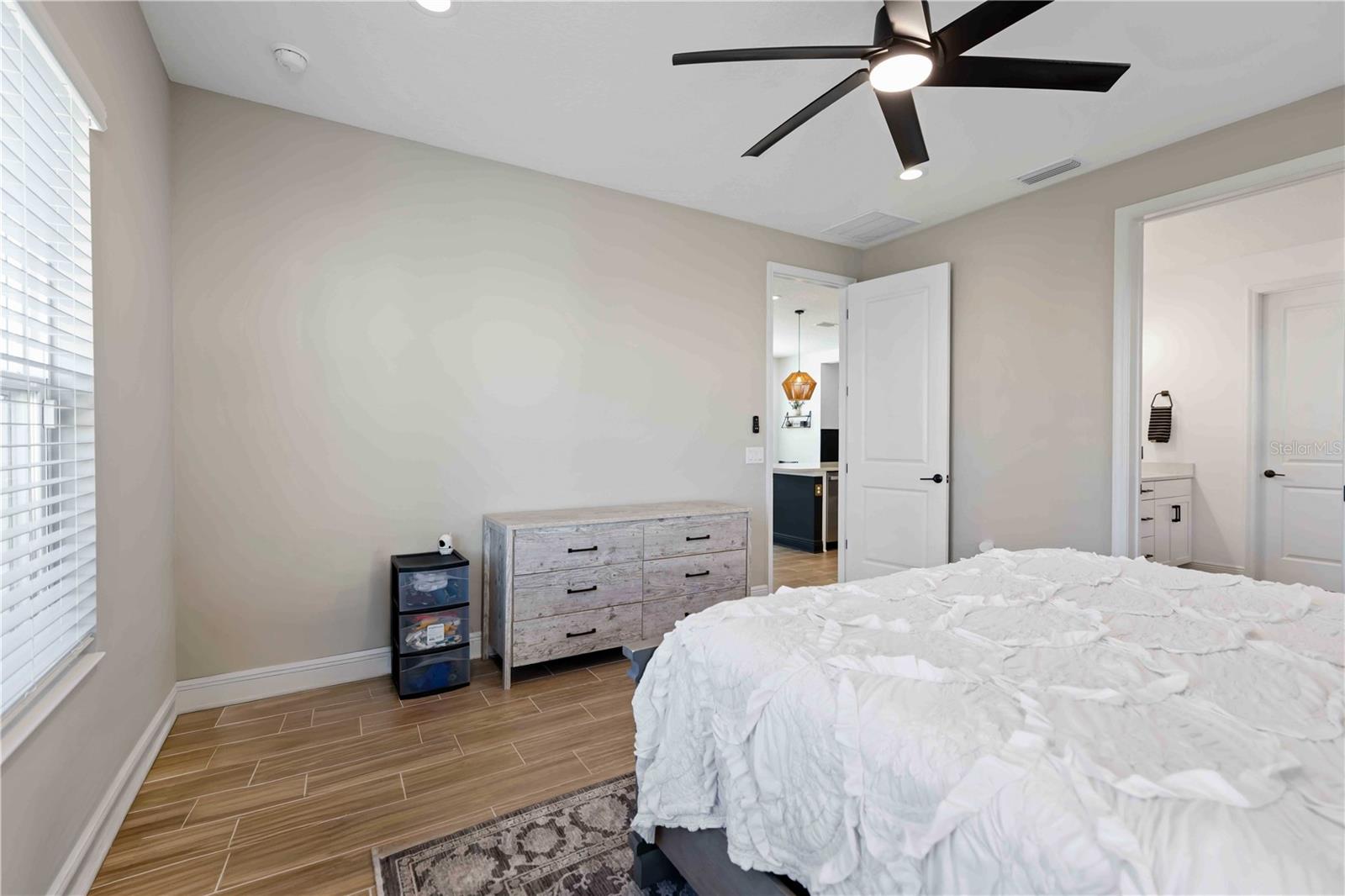 Image 19 of 71 For 10116 Cross River Trail