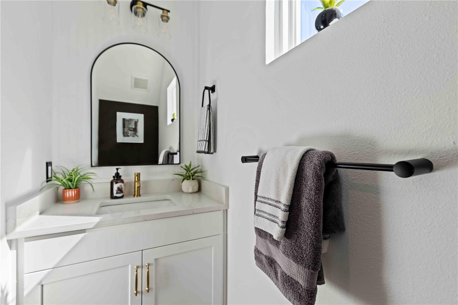 Image 25 of 71 For 10116 Cross River Trail