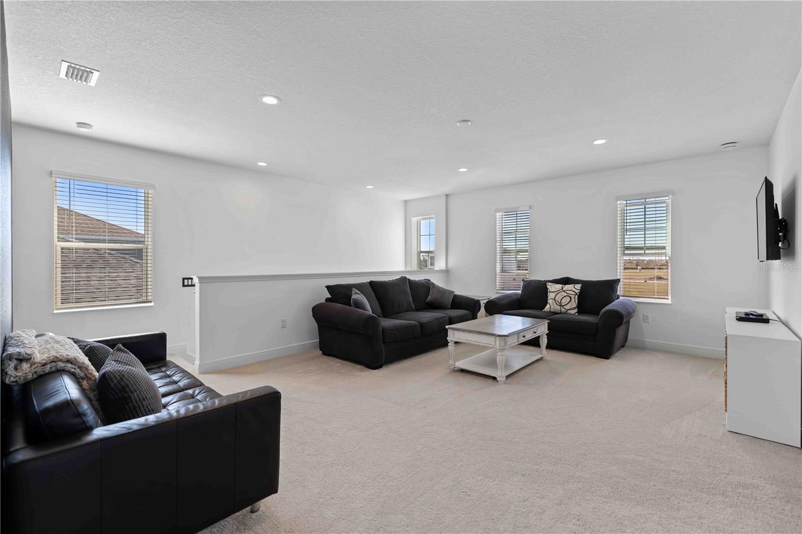 Image 27 of 71 For 10116 Cross River Trail