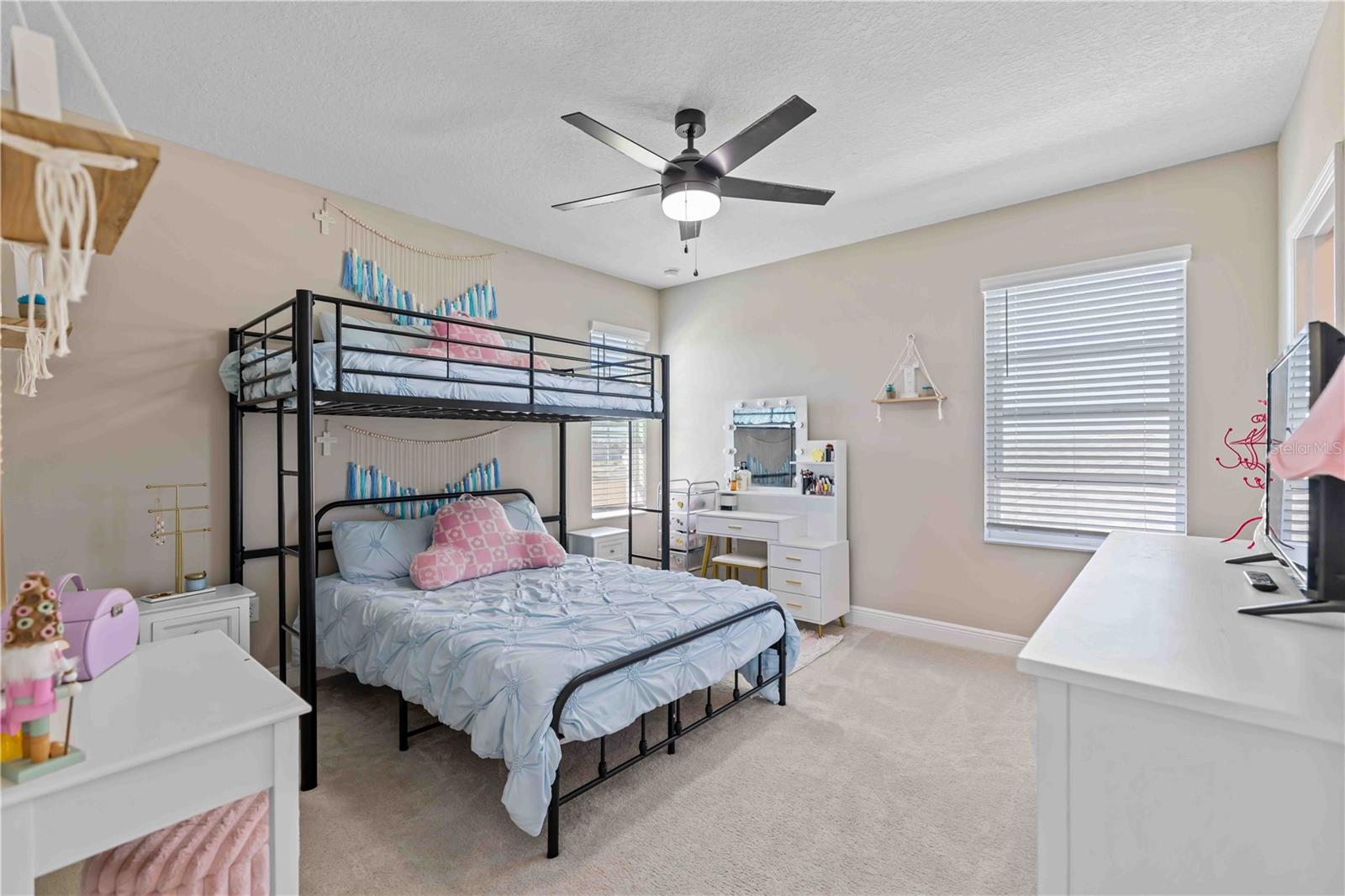 Image 29 of 71 For 10116 Cross River Trail