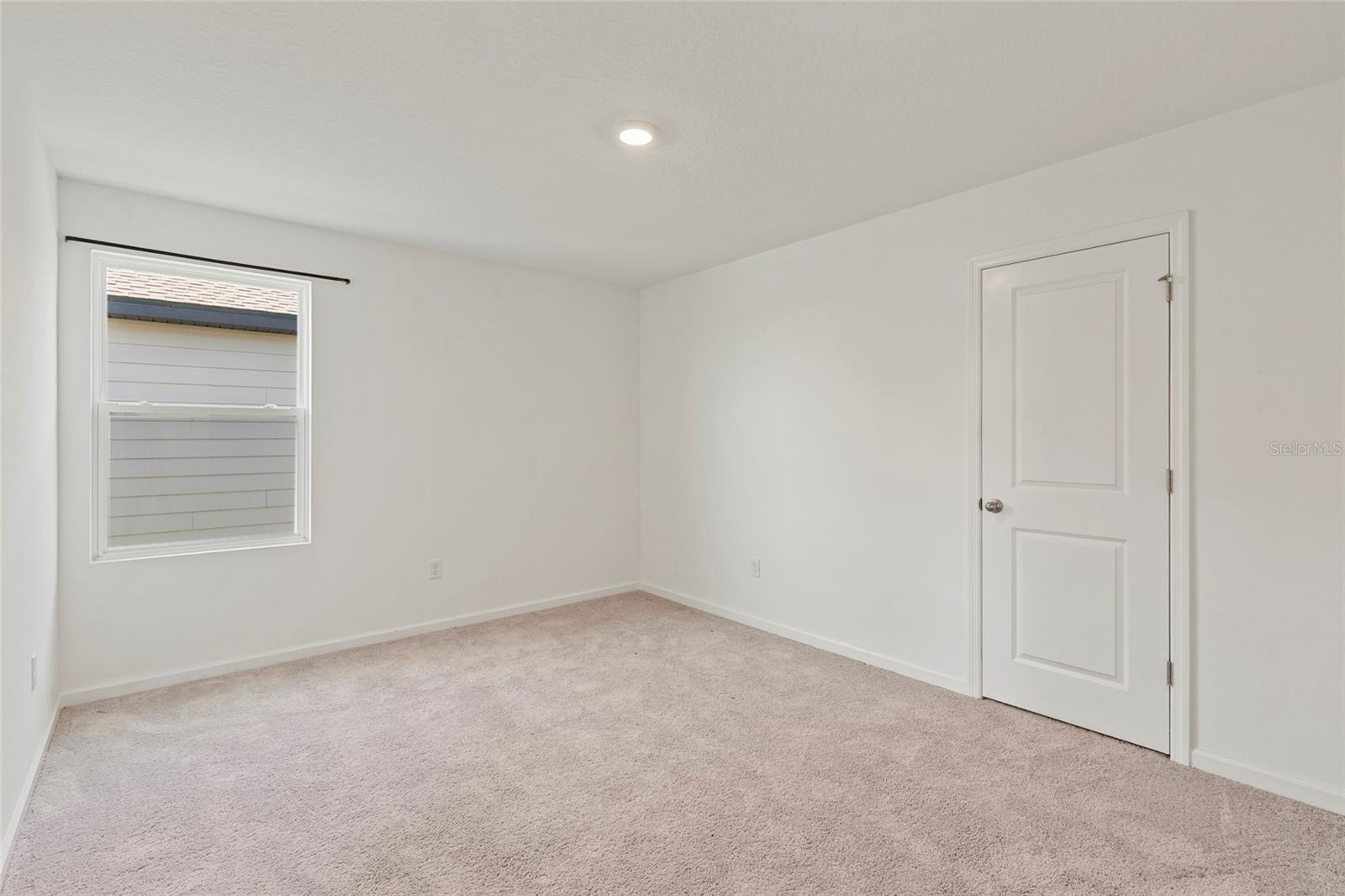 Image 16 of 28 For 10463 Ladybug Cove