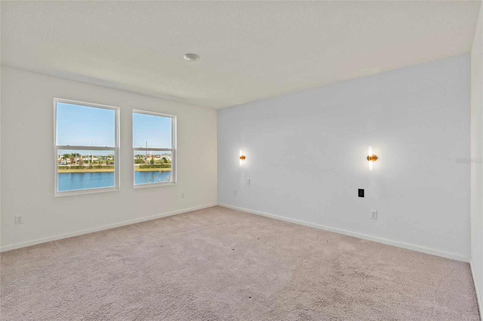 Image 8 of 28 For 10463 Ladybug Cove