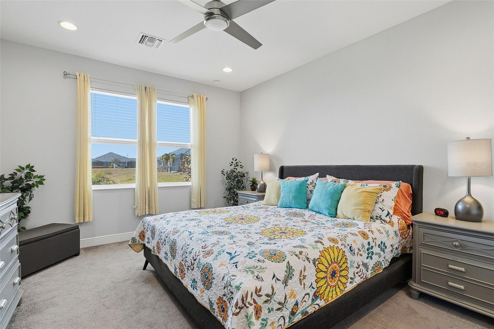 Image 28 of 63 For 7522 Campus Cove