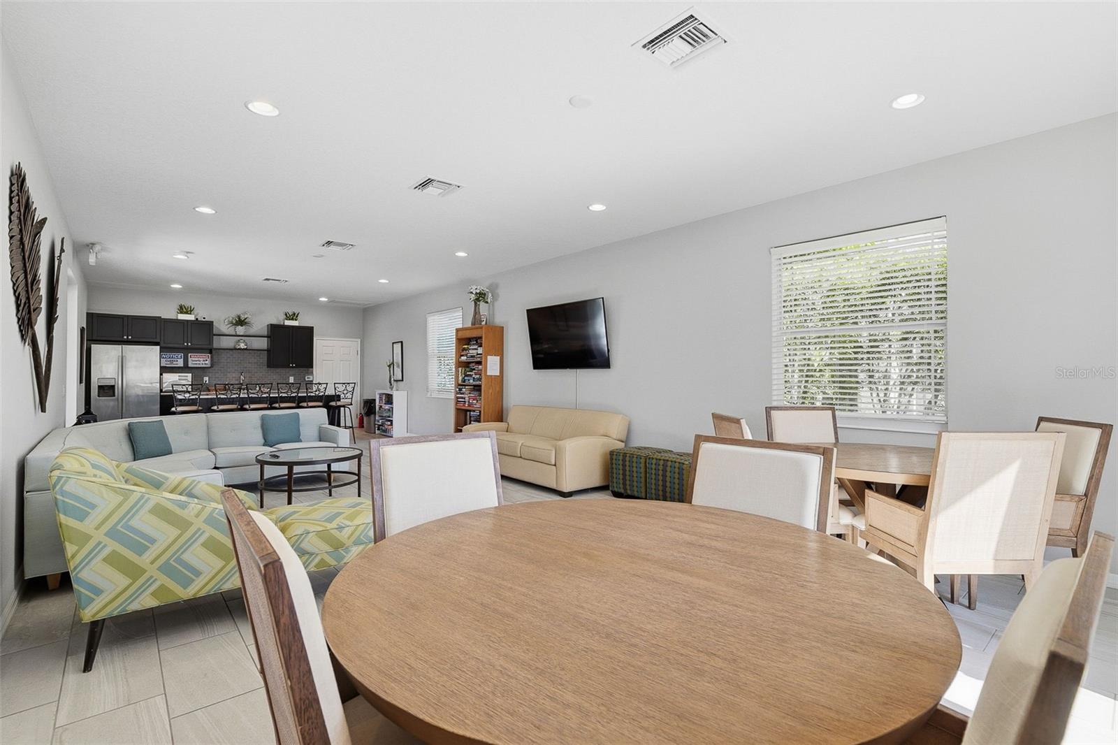 Image 52 of 63 For 7522 Campus Cove