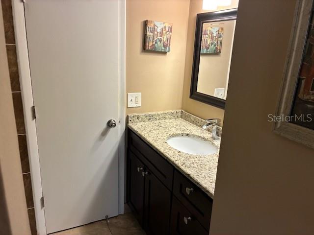 Image 10 of 16 For 3806 Oak Drive V21