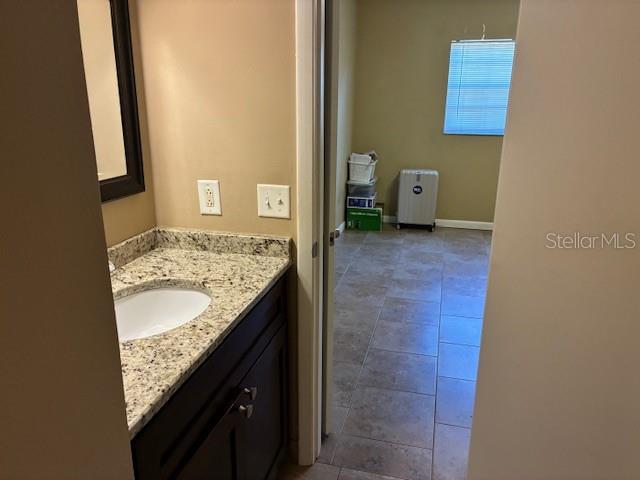 Image 12 of 16 For 3806 Oak Drive V21