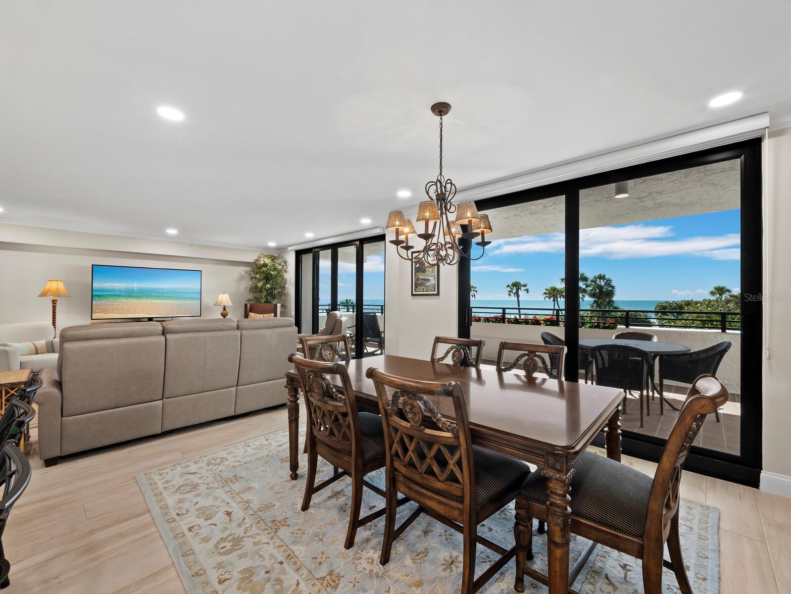 Image 14 of 57 For 1485 Gulf Of Mexico Drive 110