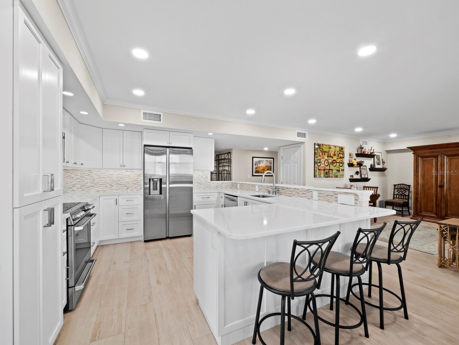 Image 17 of 57 For 1485 Gulf Of Mexico Drive 110