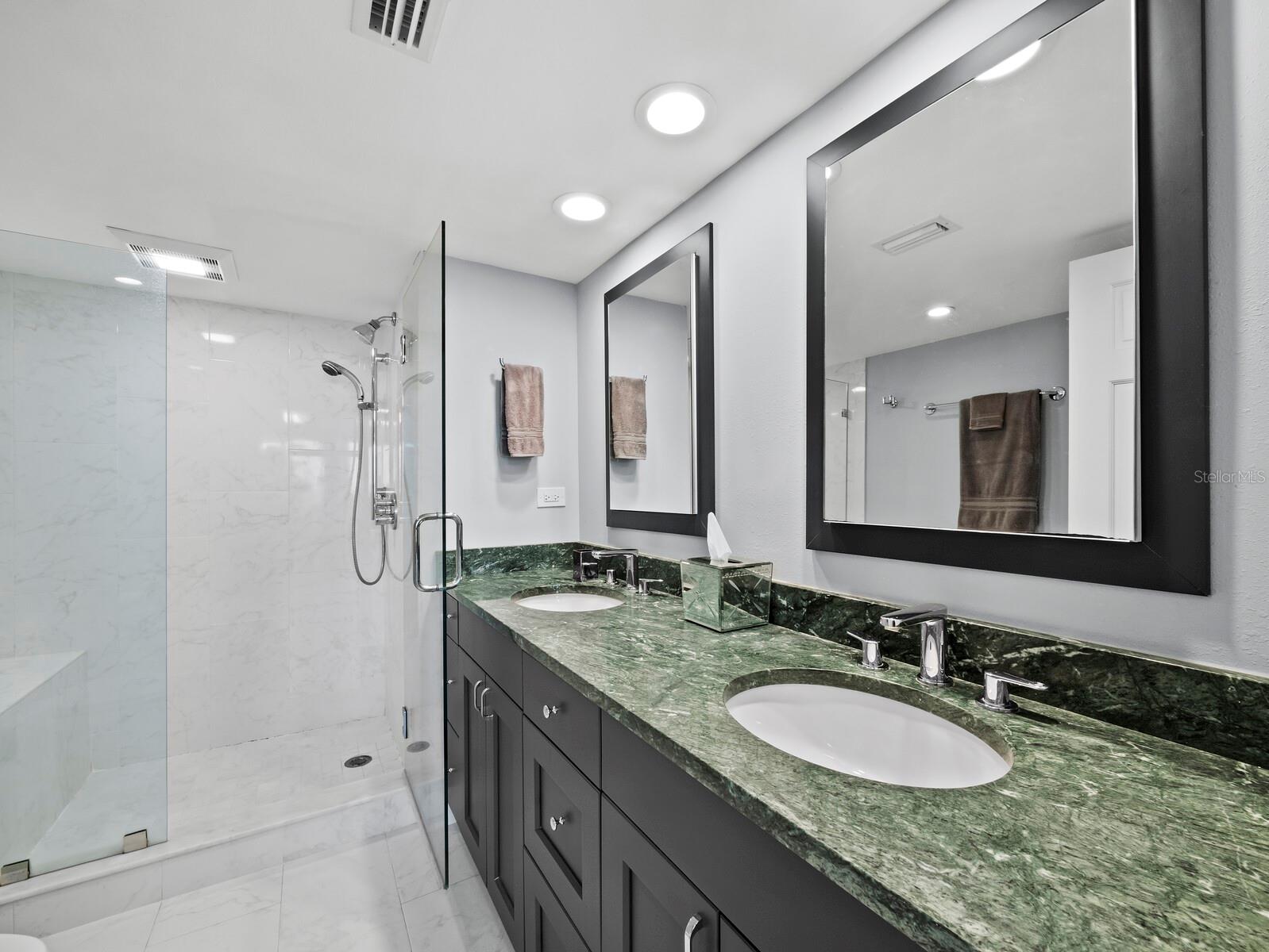 Image 30 of 57 For 1485 Gulf Of Mexico Drive 110