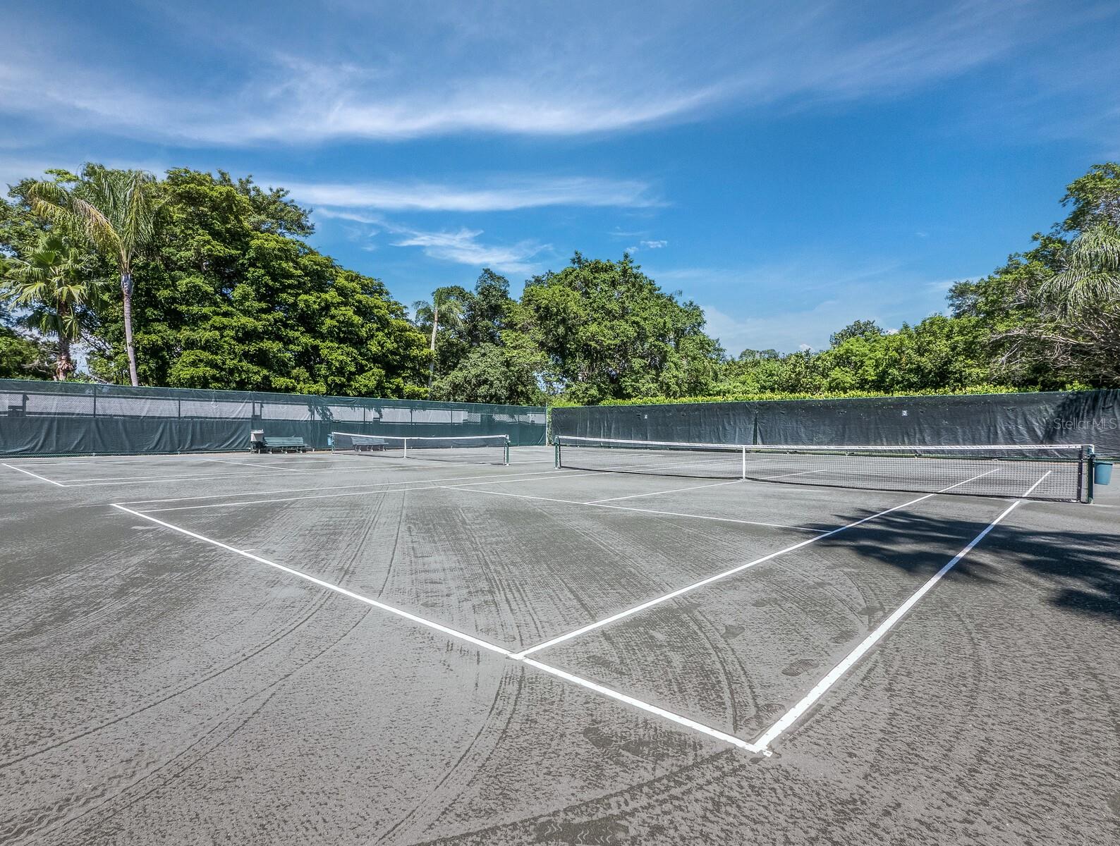 Image 42 of 57 For 1485 Gulf Of Mexico Drive 110