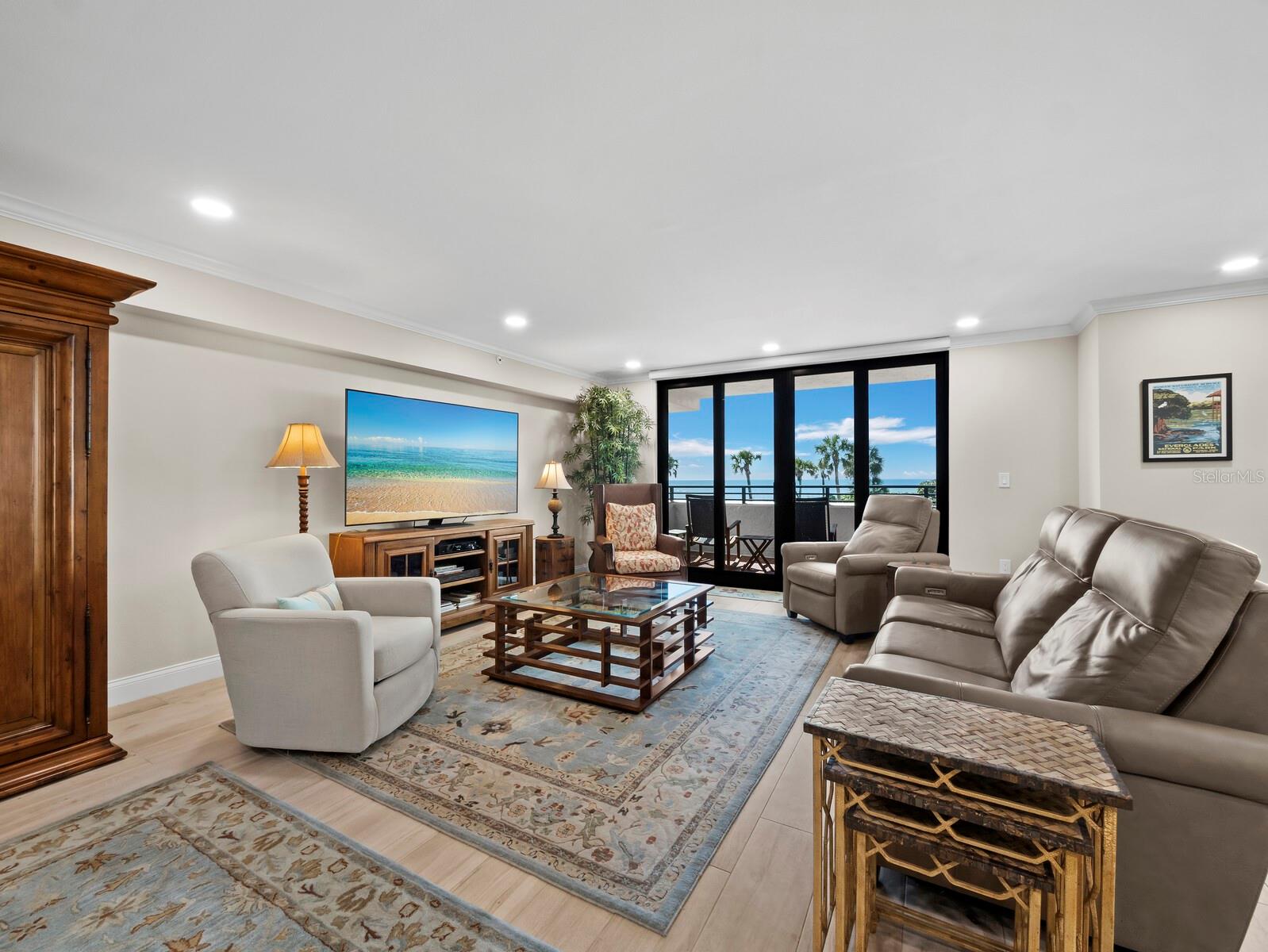 Image 5 of 57 For 1485 Gulf Of Mexico Drive 110