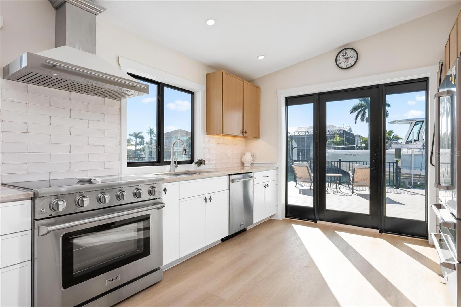 Image 22 of 67 For 401 28th Street