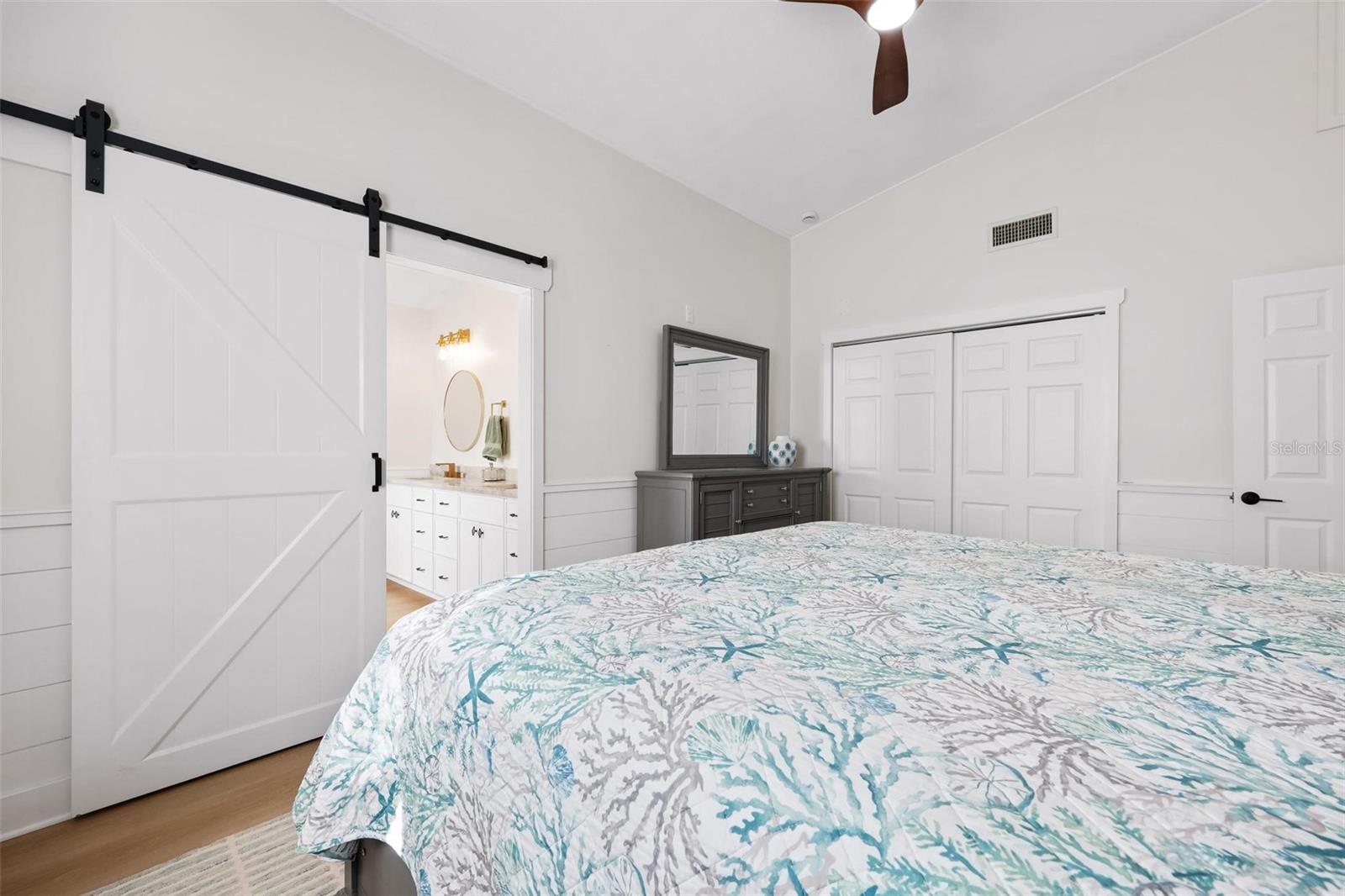 Image 37 of 67 For 401 28th Street