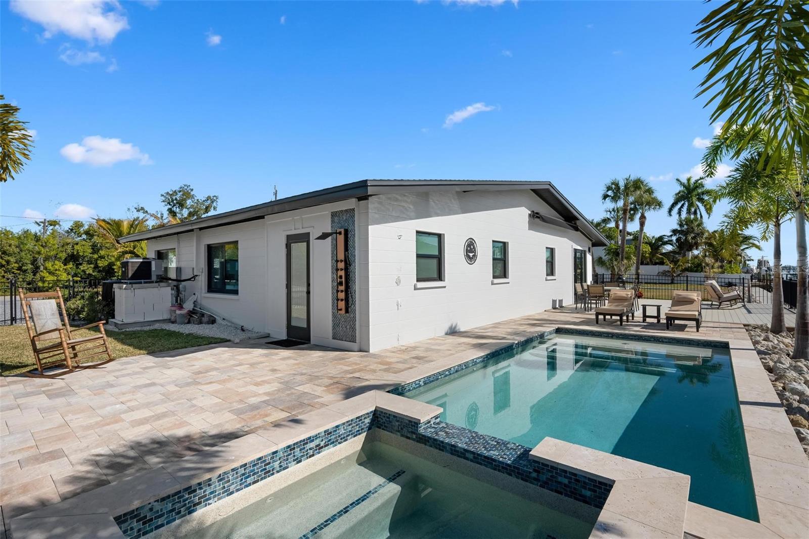 Image 45 of 67 For 401 28th Street