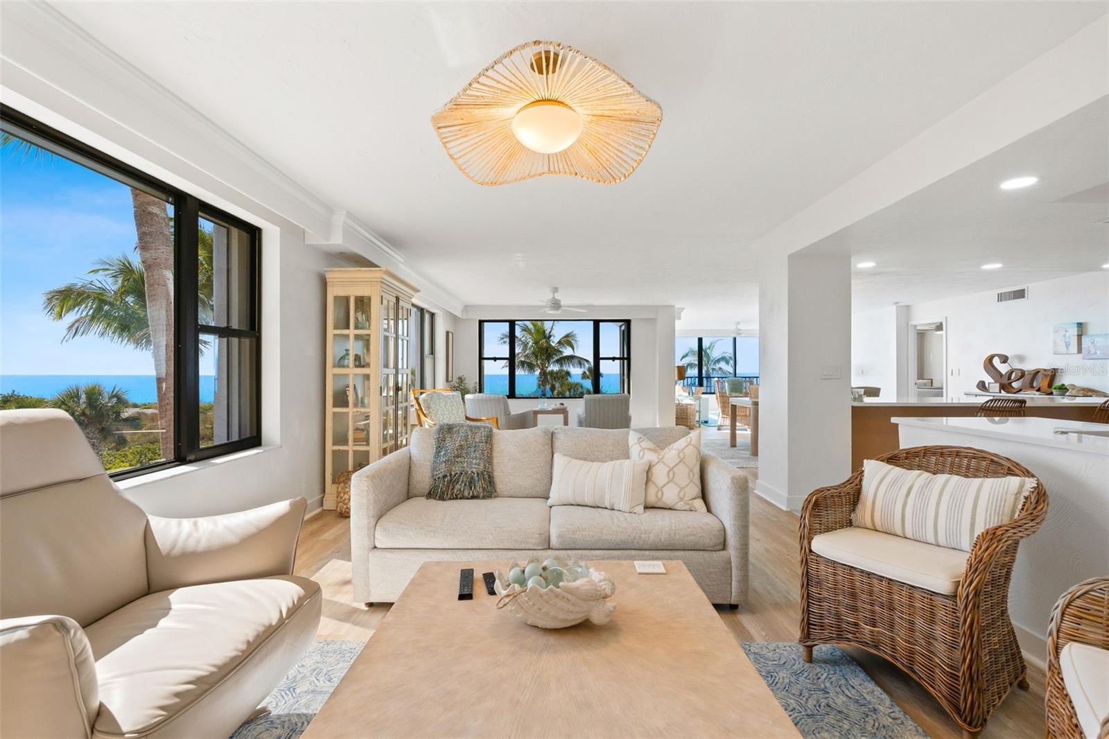 Image 10 of 46 For 8600 Midnight Pass Road 301